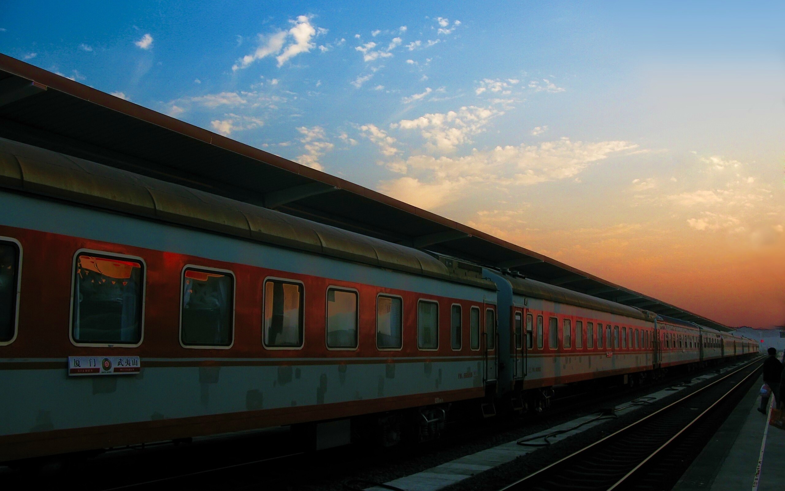 Пассажирский состав обои