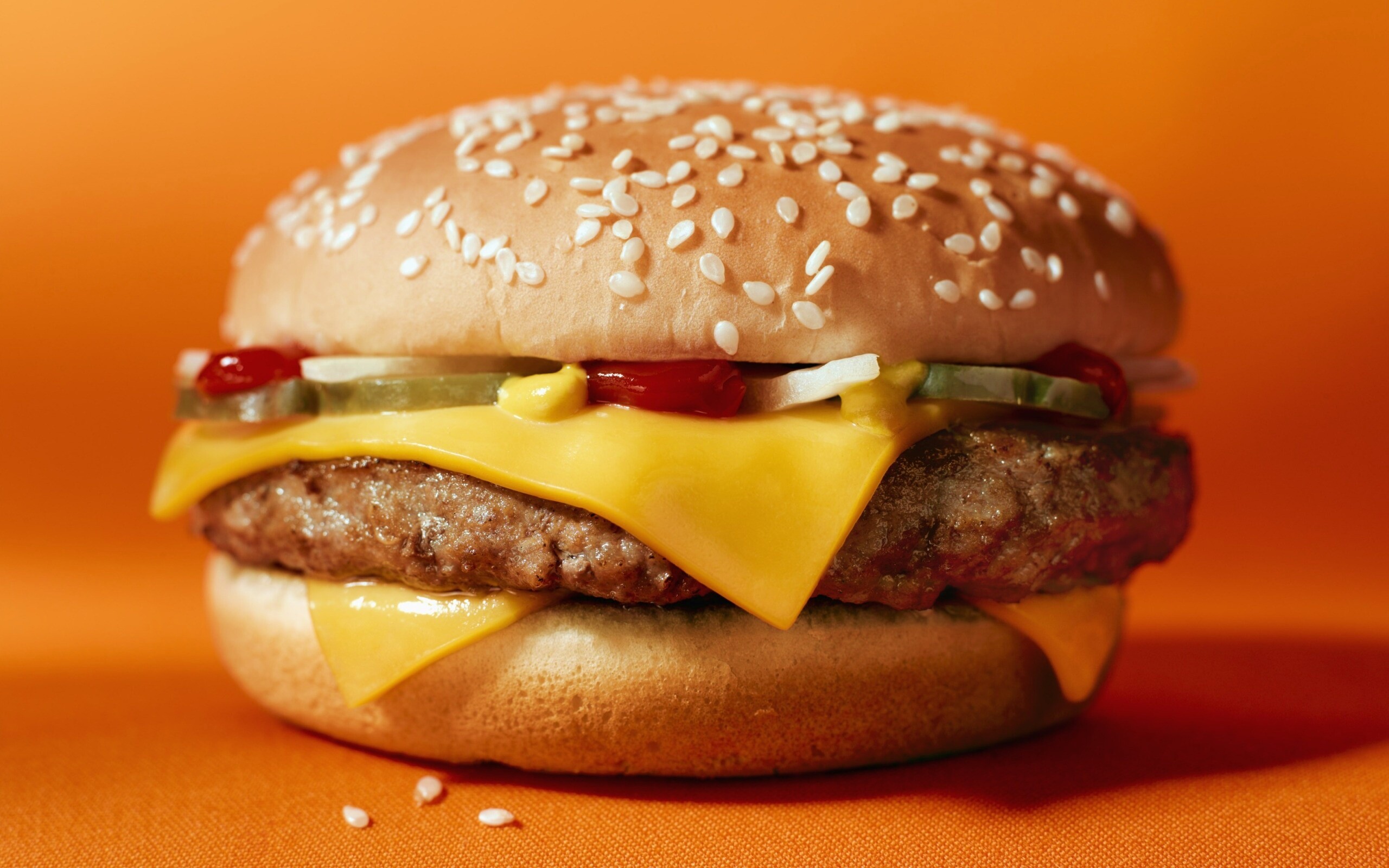 Сочный чизбургер обои