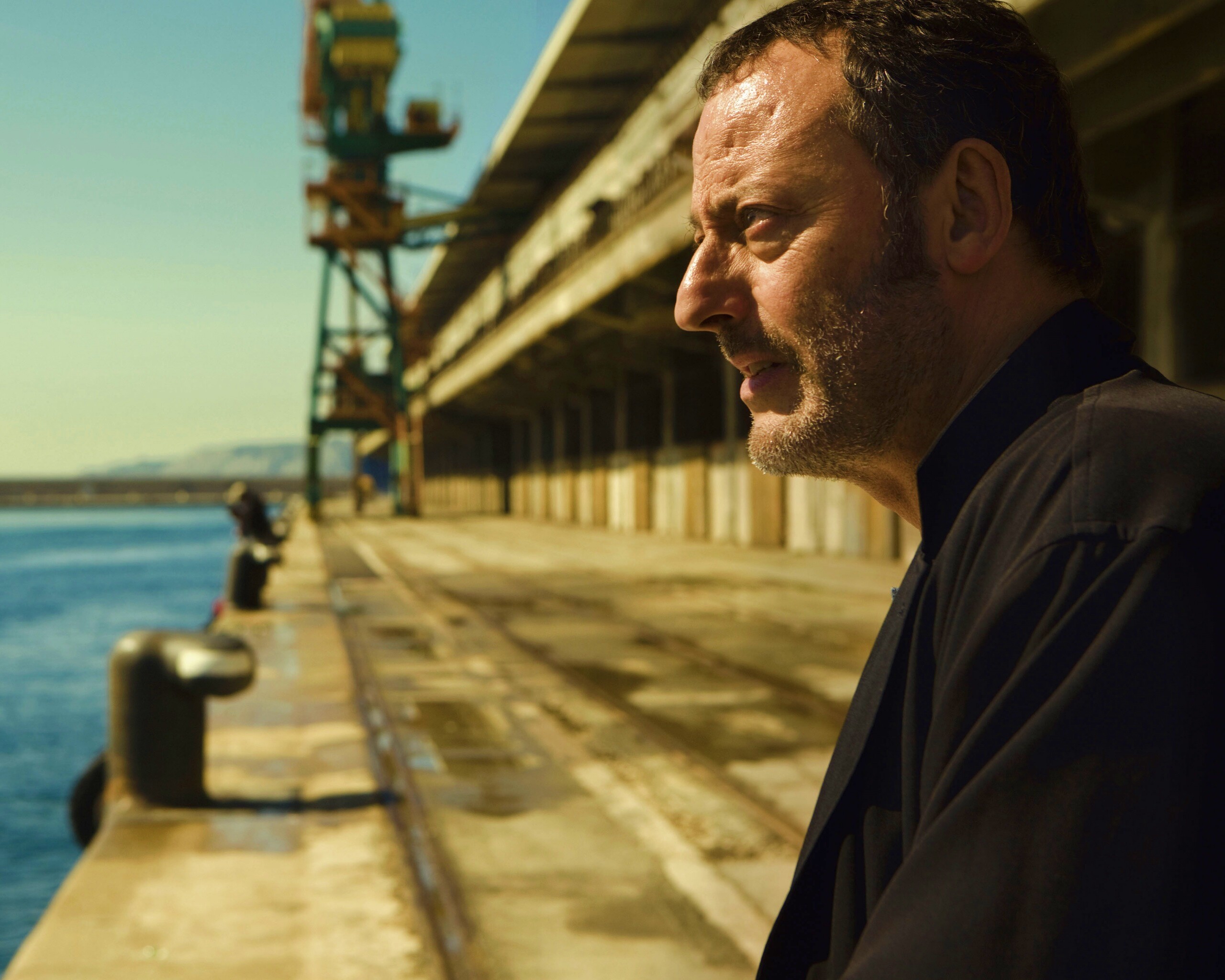 Жан Рено в порту обои