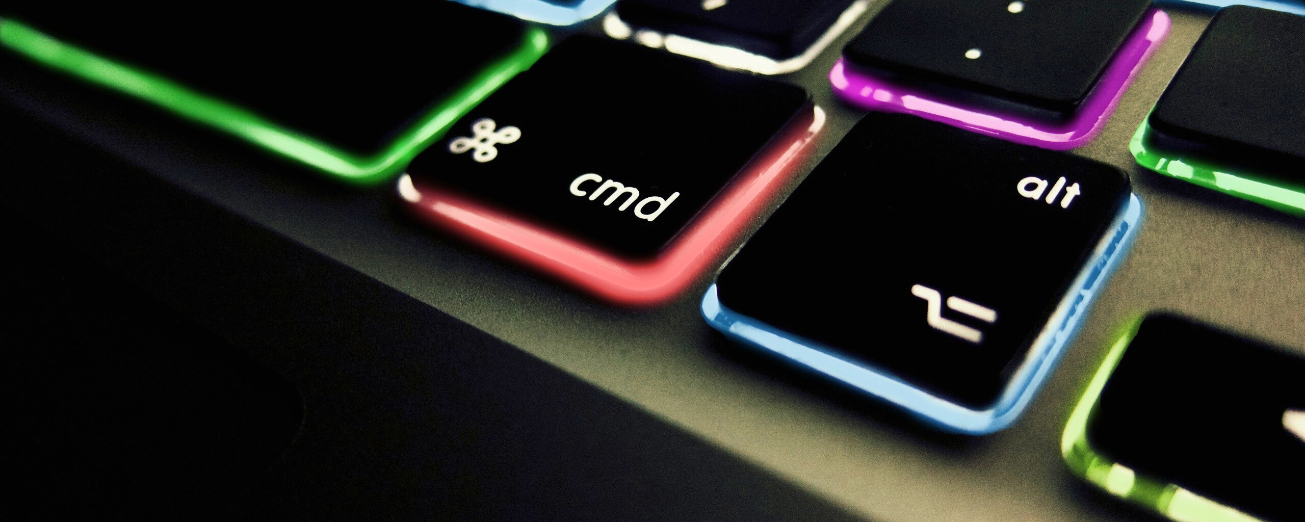 Разноцветная клава макбука обои