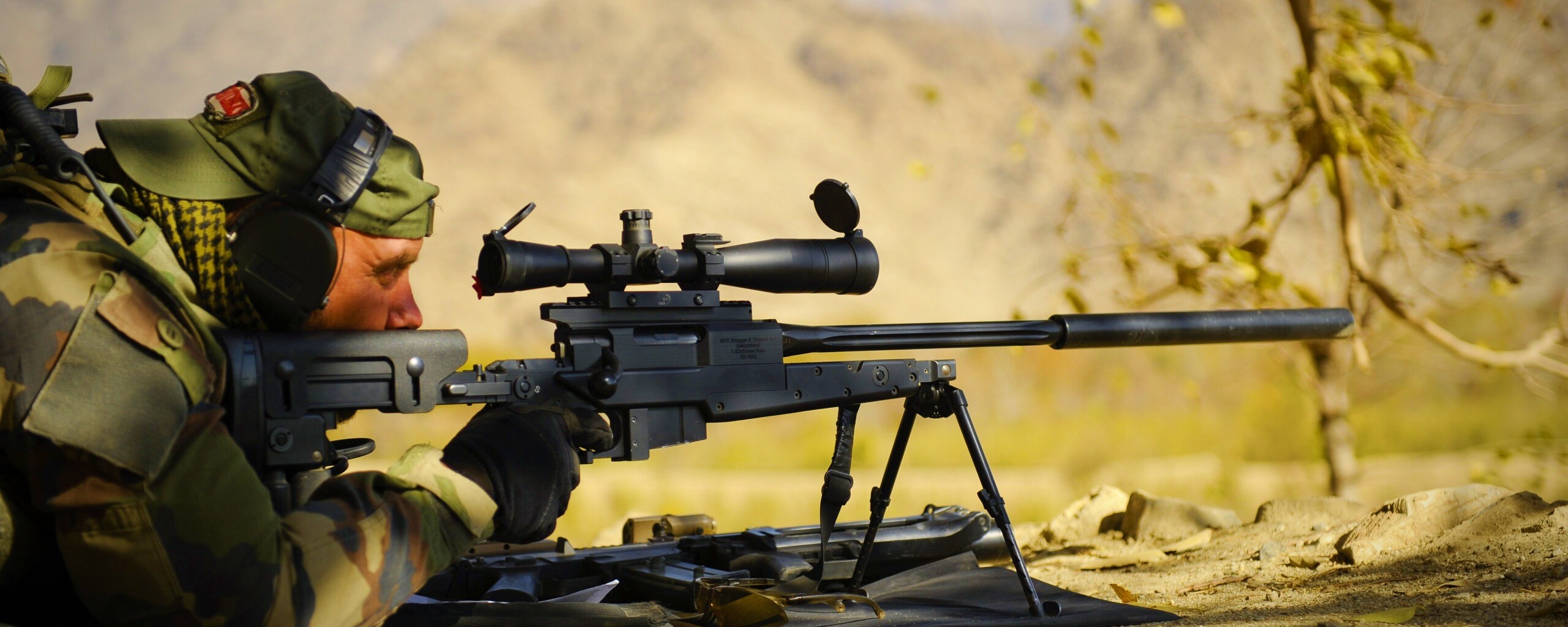 Стрелок в засаде обои