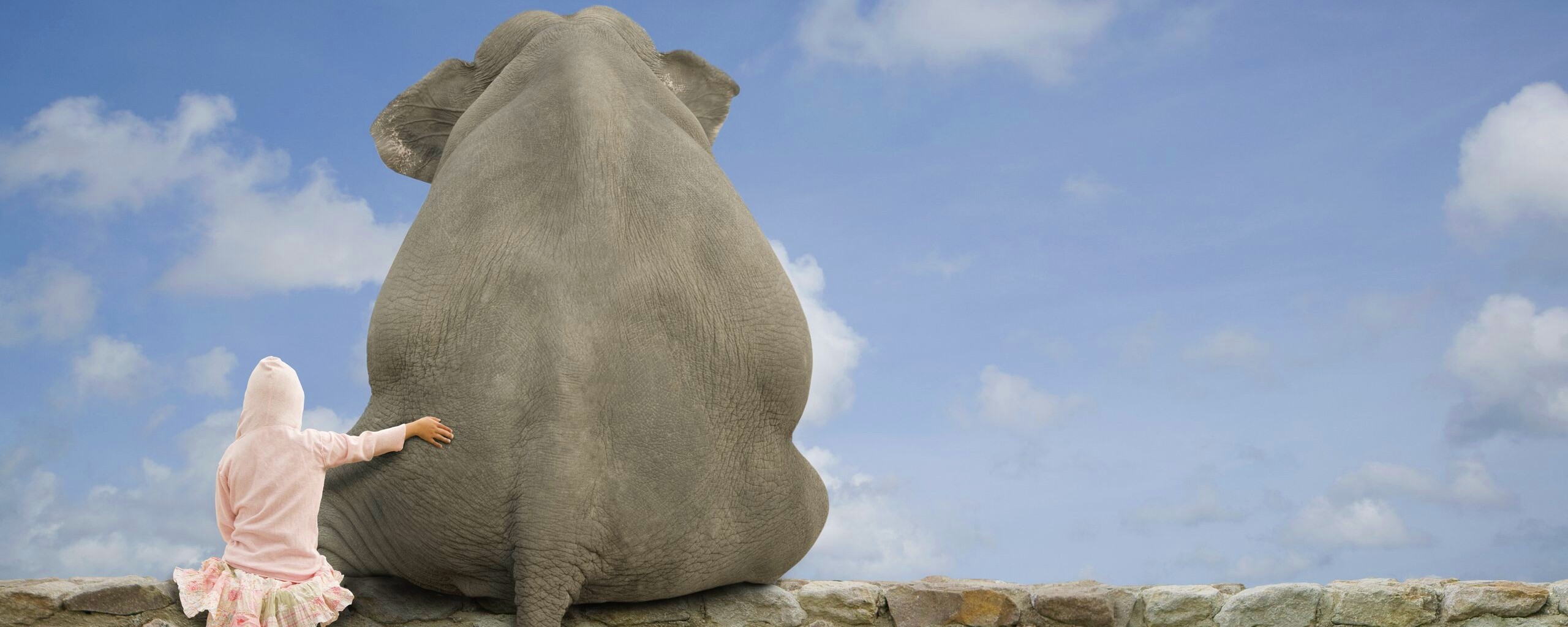 Девочка и слон обои