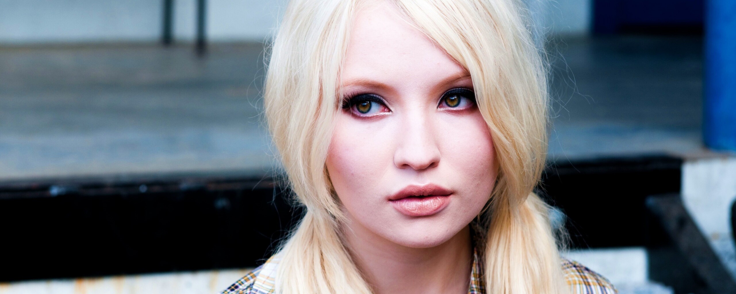 Эмили Браунинг обои