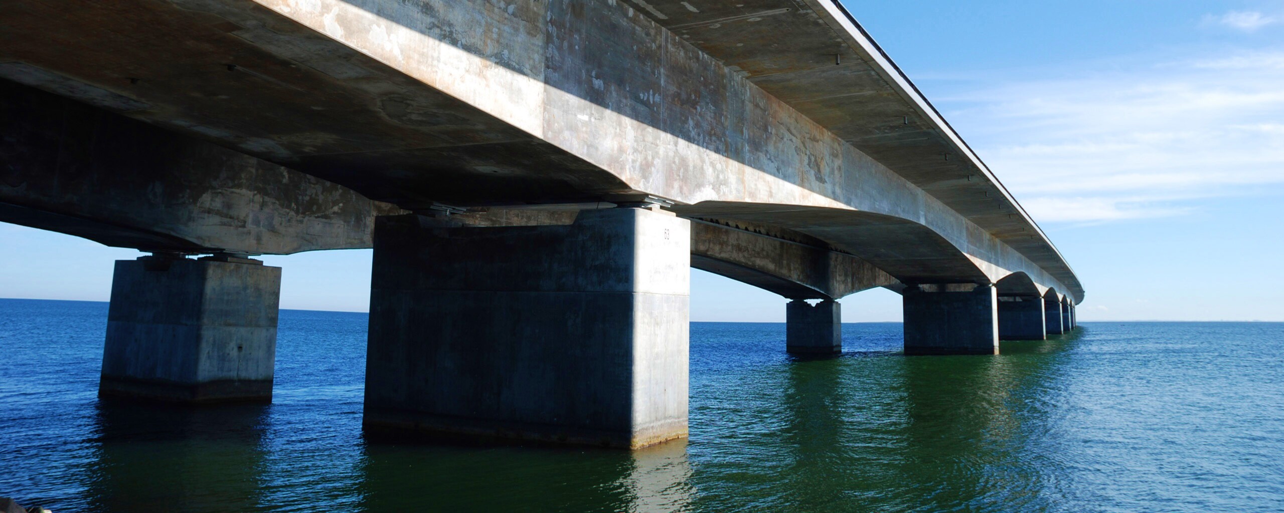 Опоры моста обои