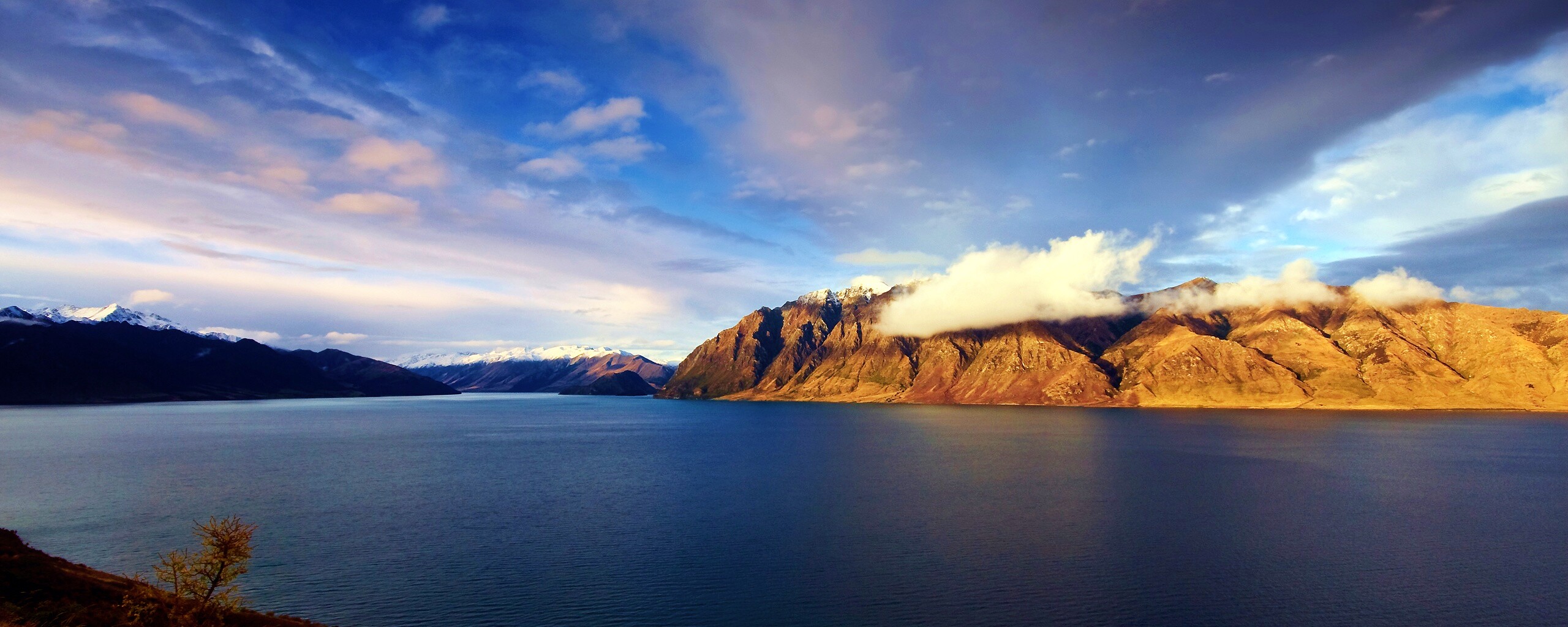 Живописная широкая река обои