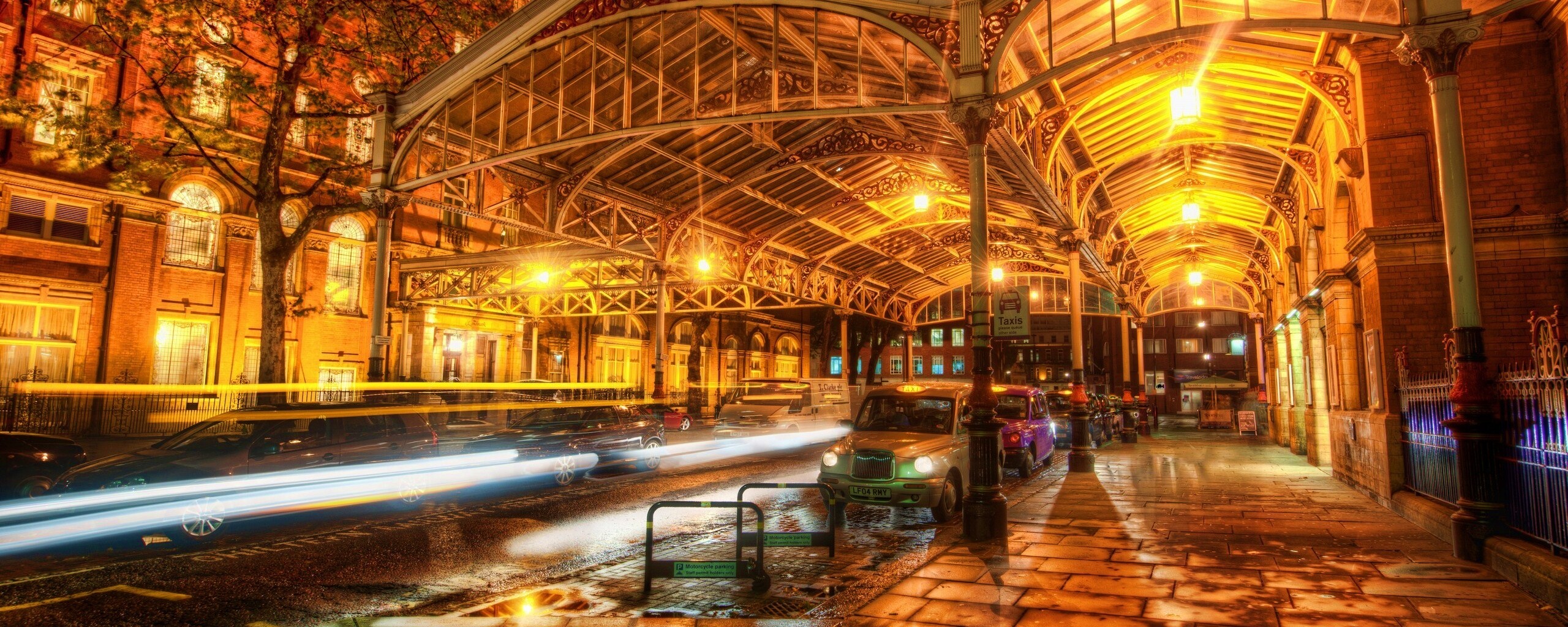 Город под фонарями обои