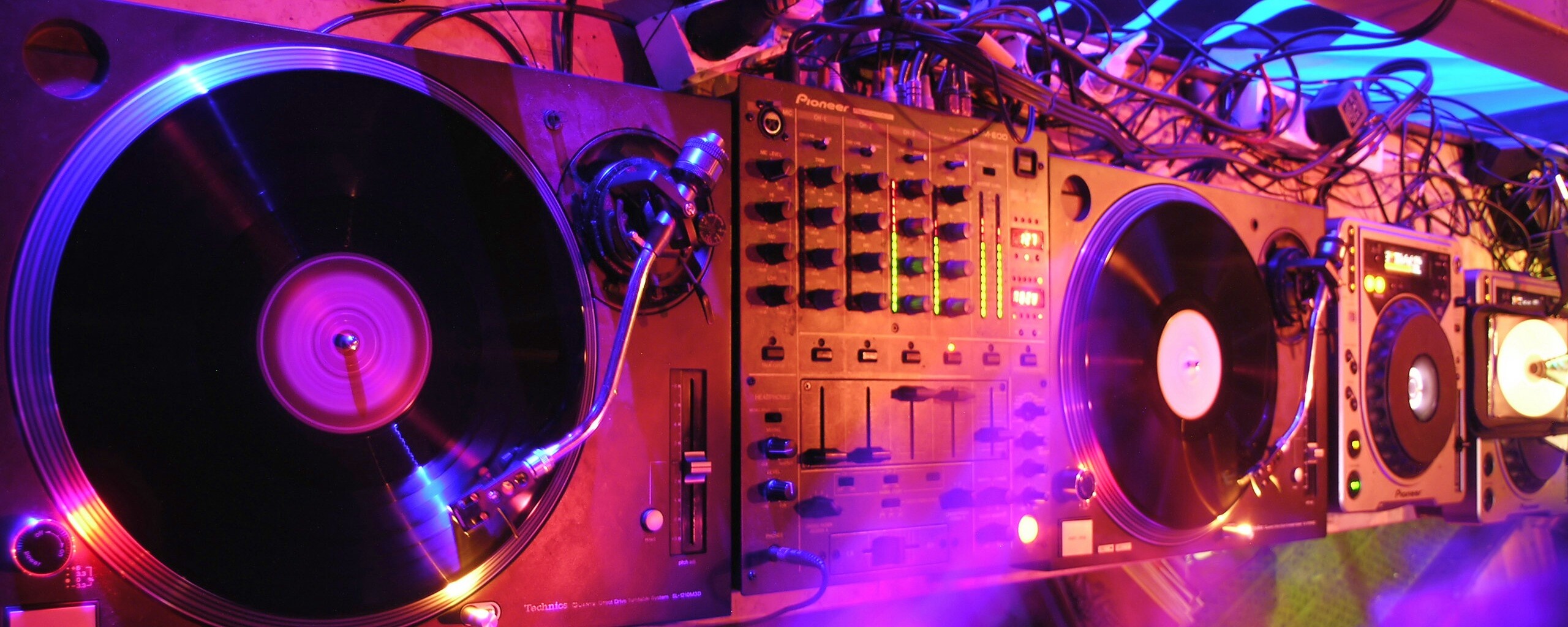 Диджейский пульт обои