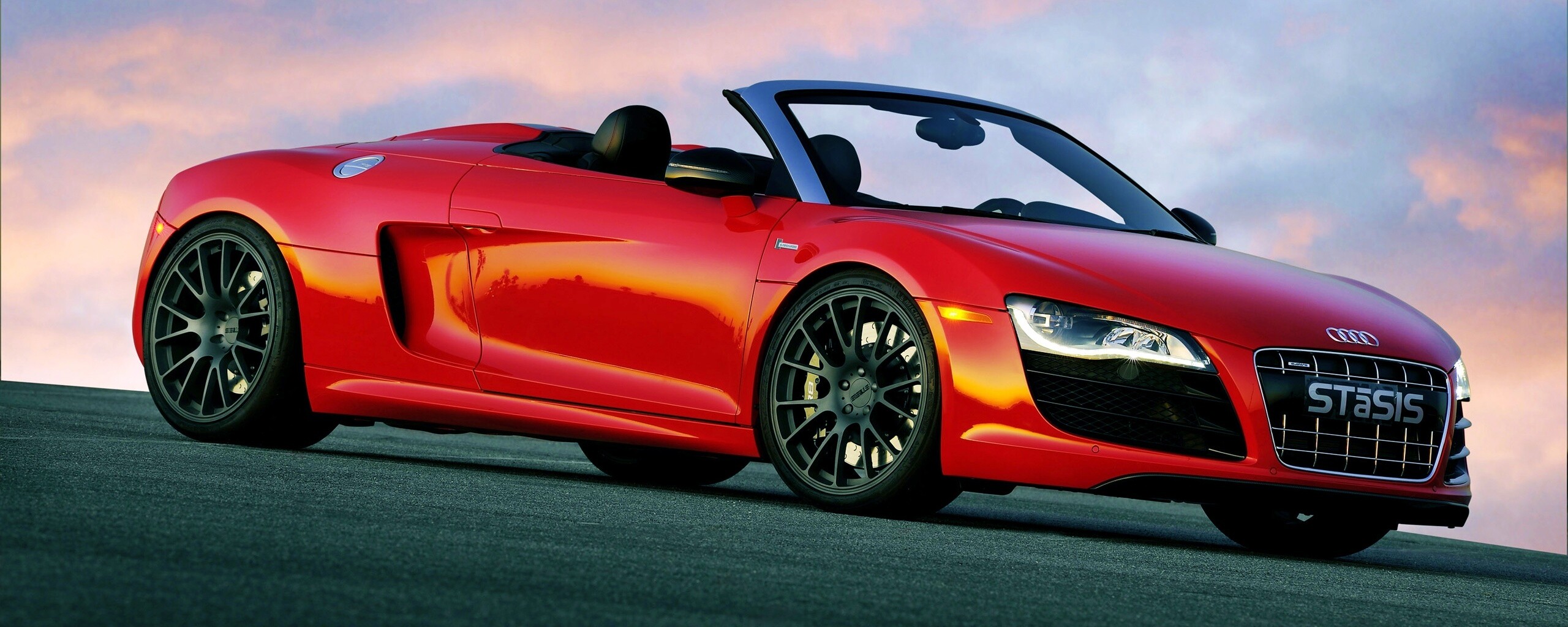 Красная Audi обои