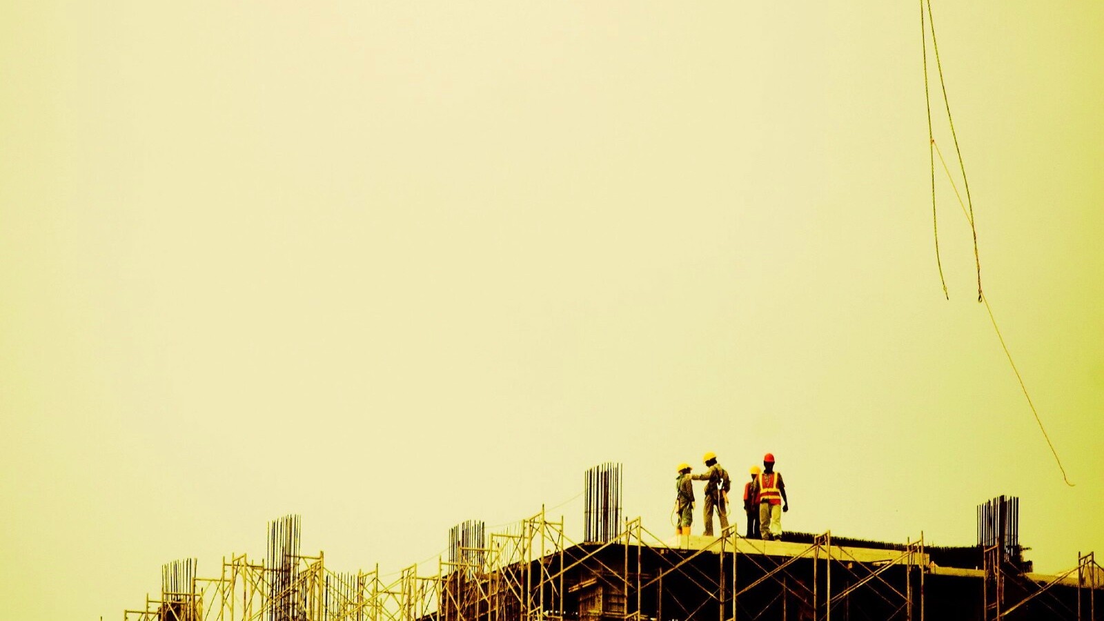 Строители на объекте обои