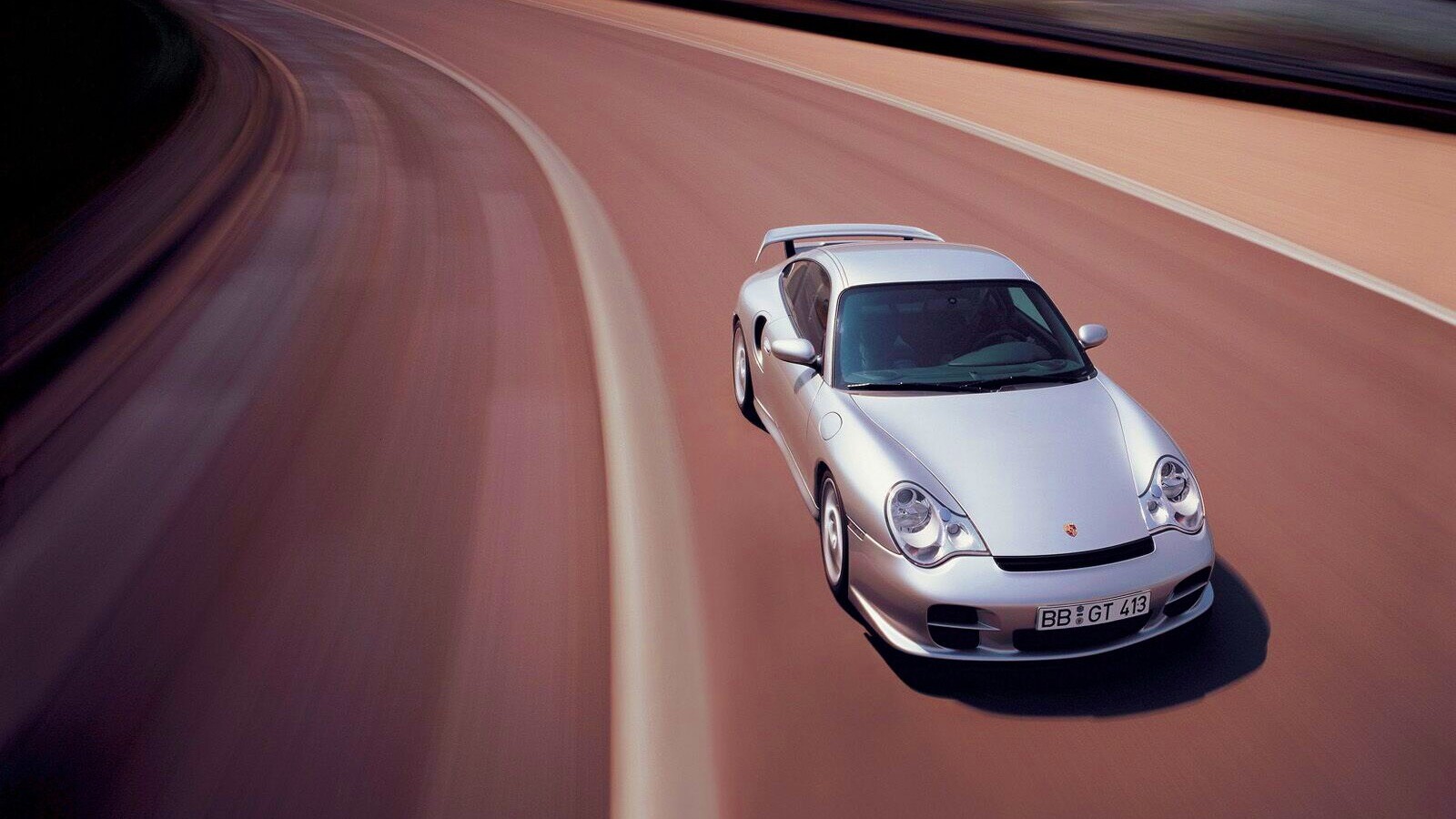 Порше на треке обои