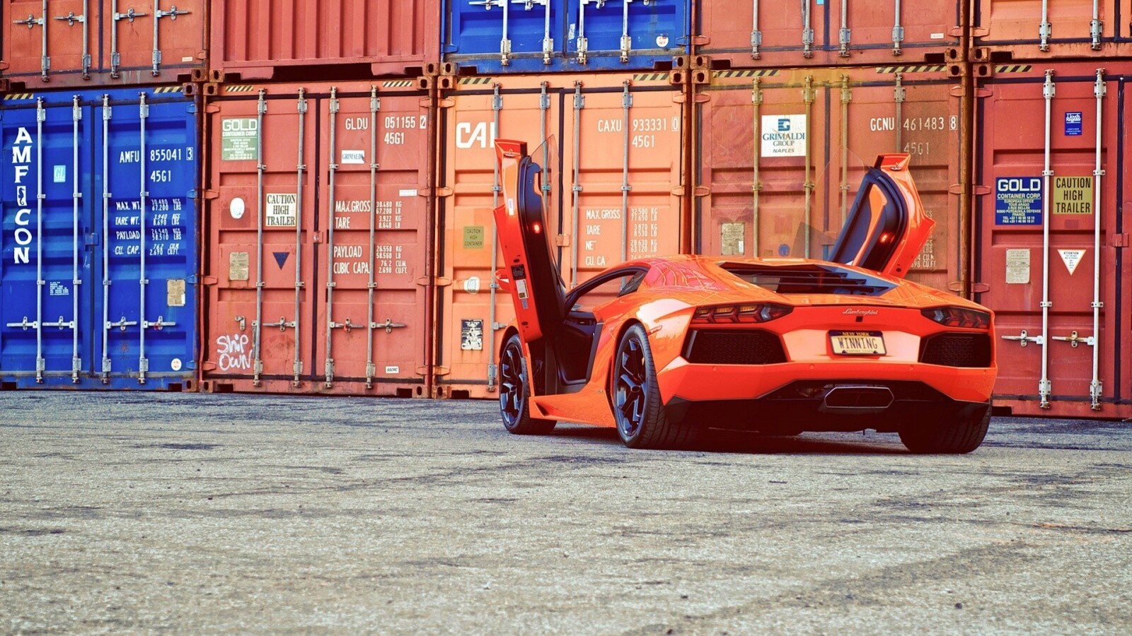 Оранжевый Авентадор обои