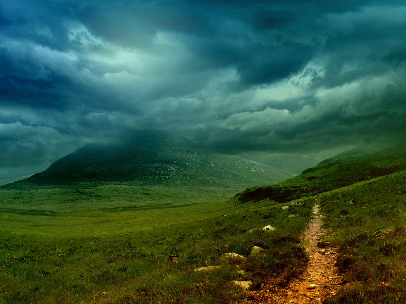 Тропинка средь холмов обои