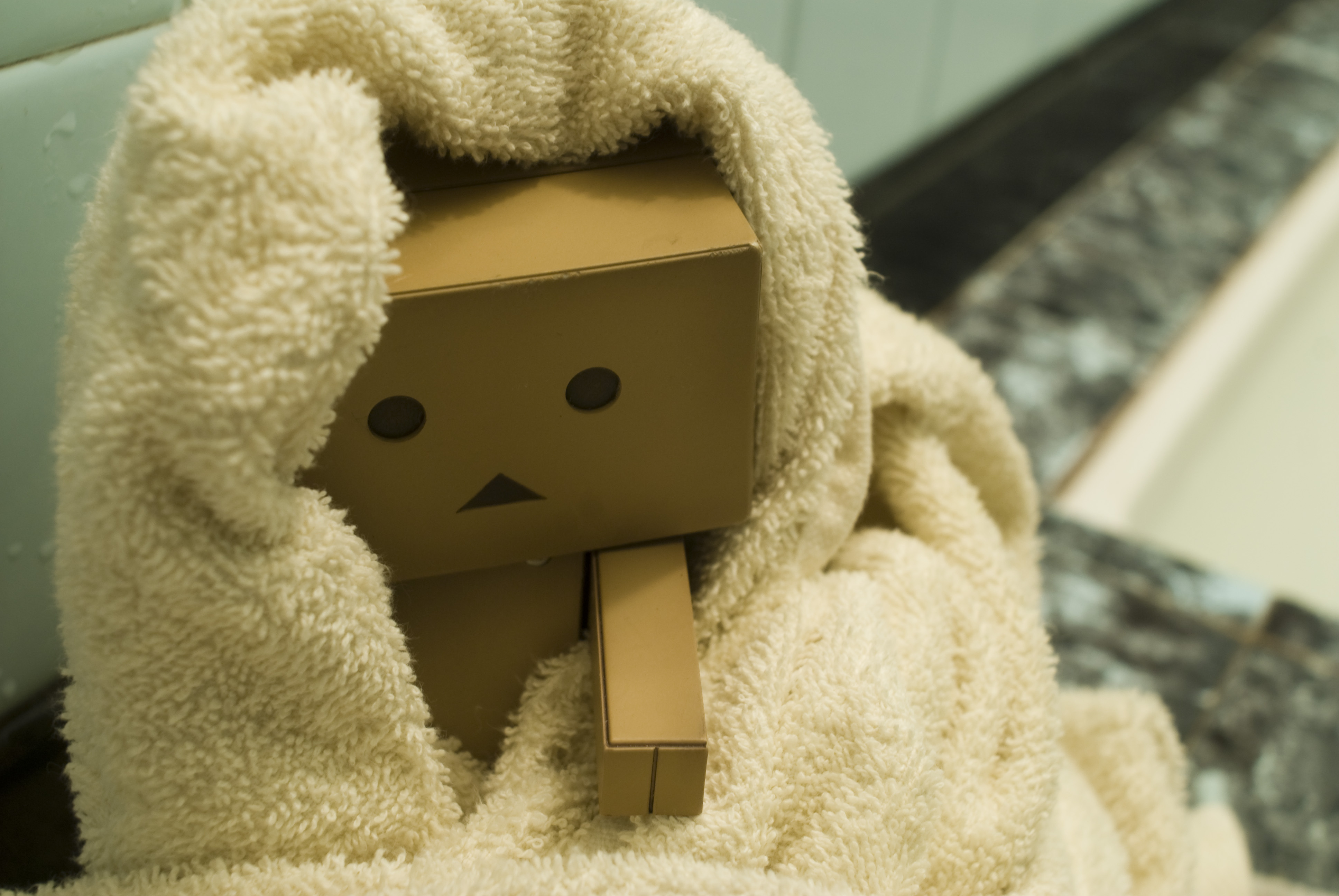 Yotsubato Danbo в полотенце обои