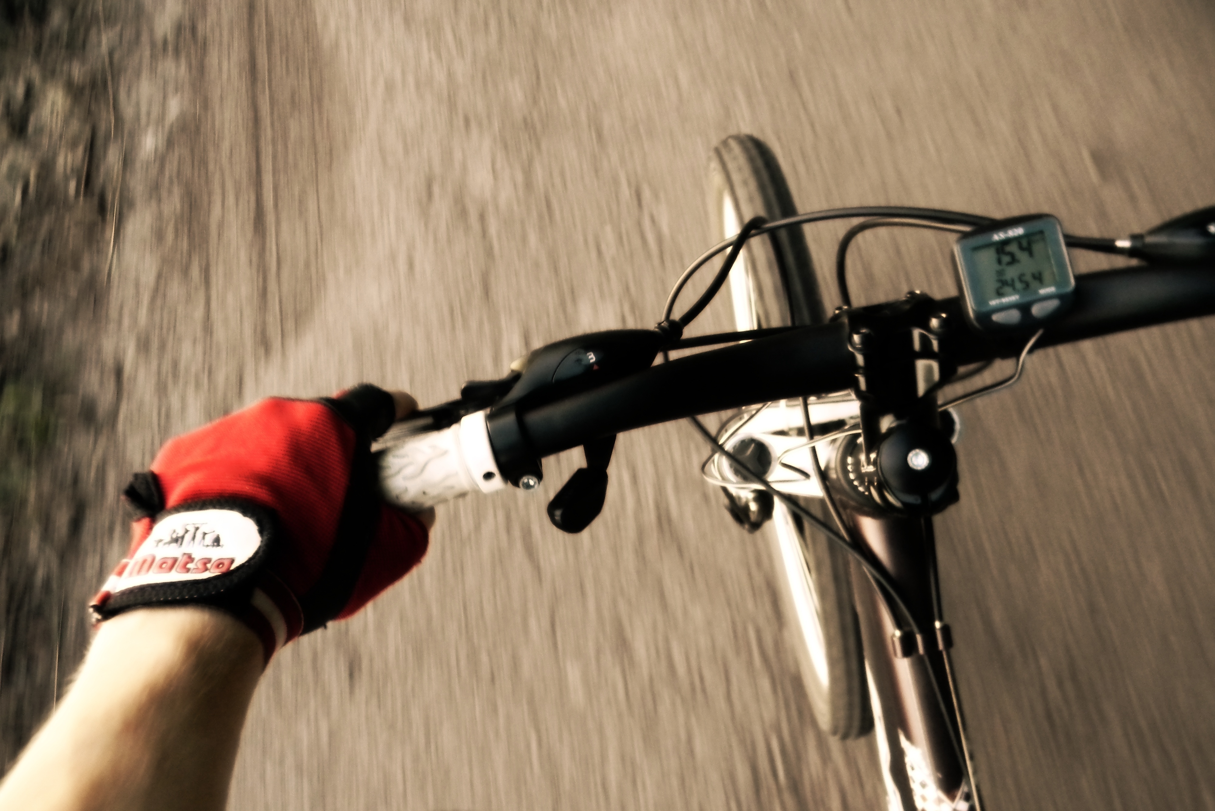 Катание на велосипеде обои