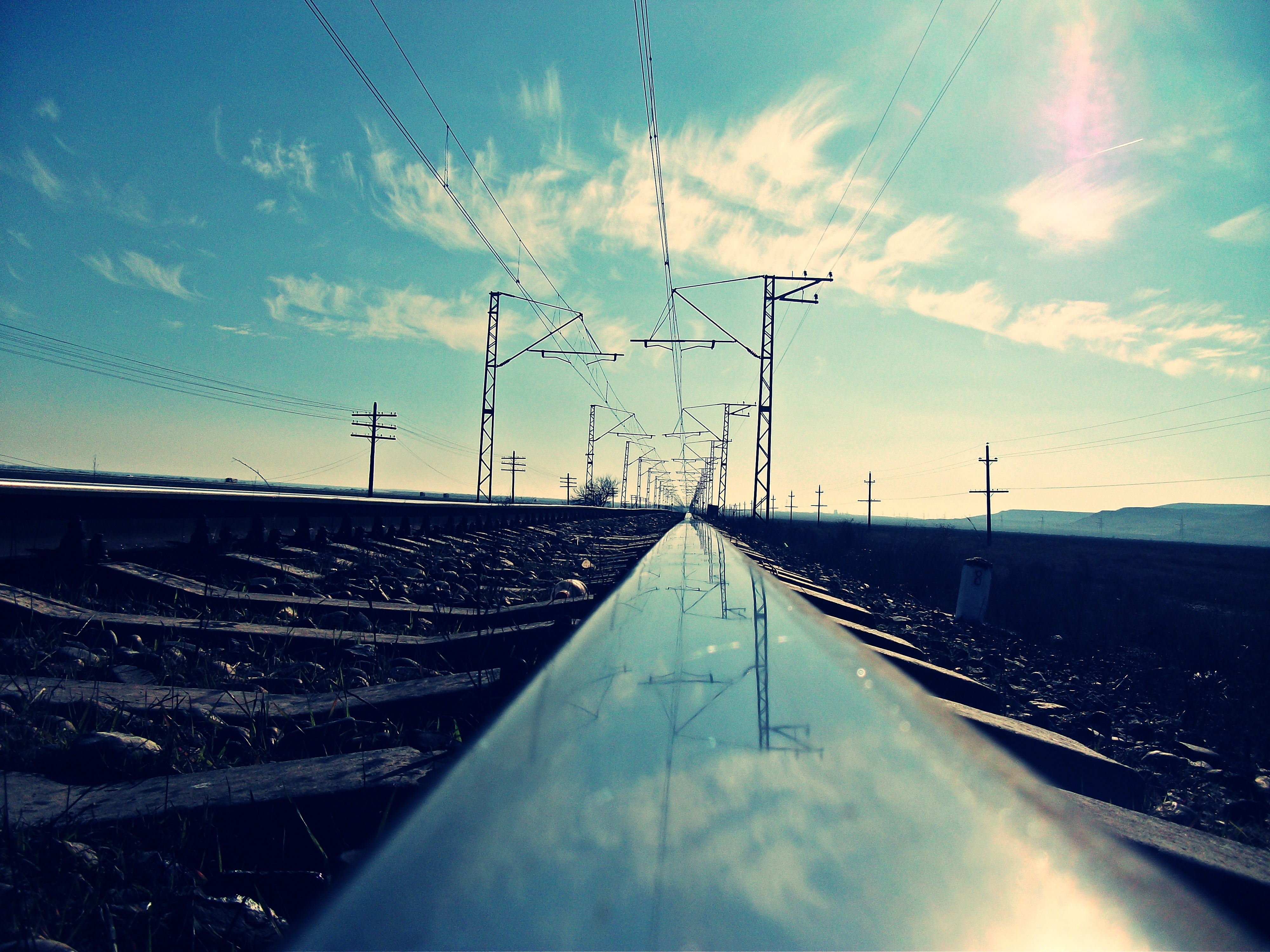 Фото вдоль железной дороги обои