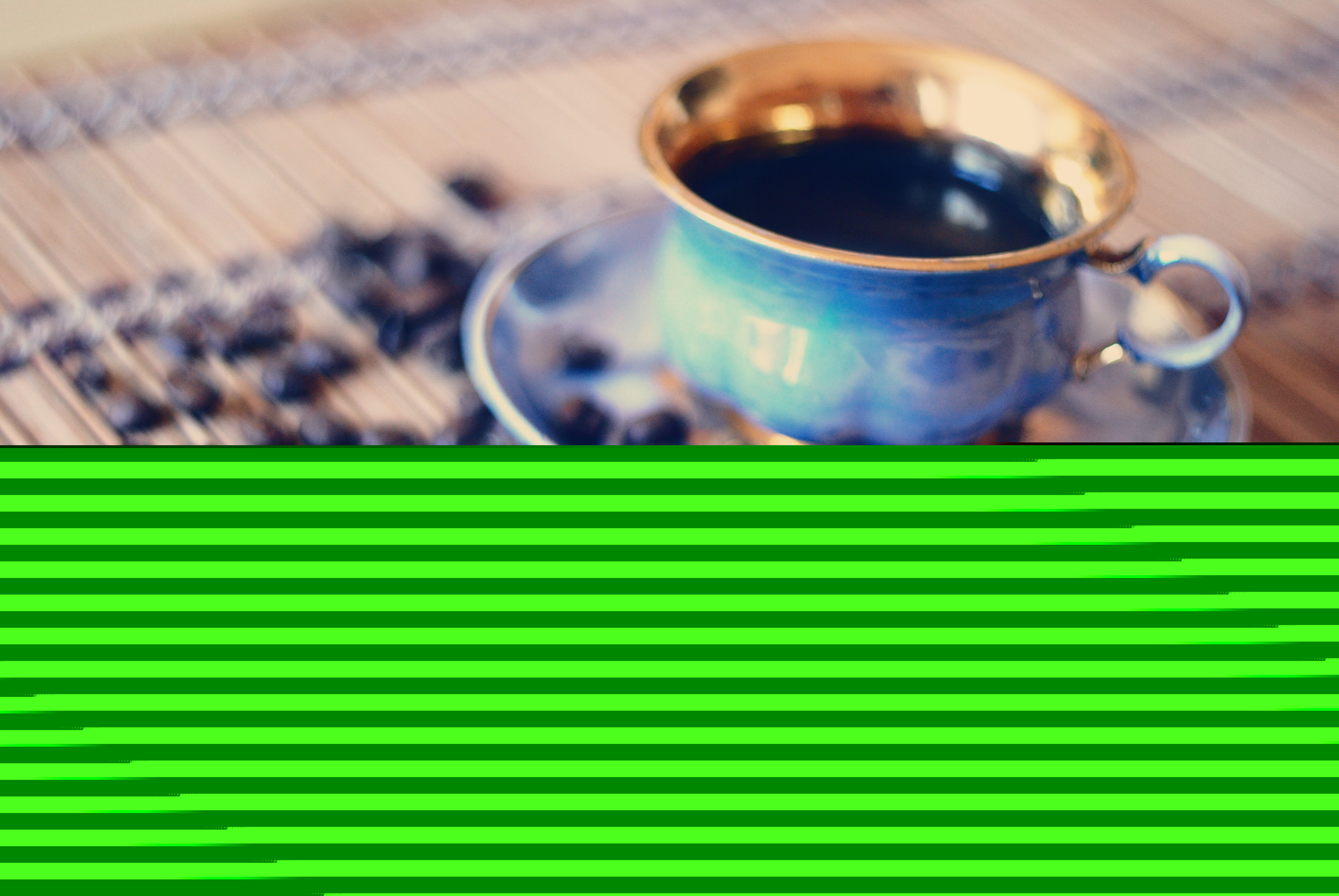 Чашка кофе и немного зерен обои