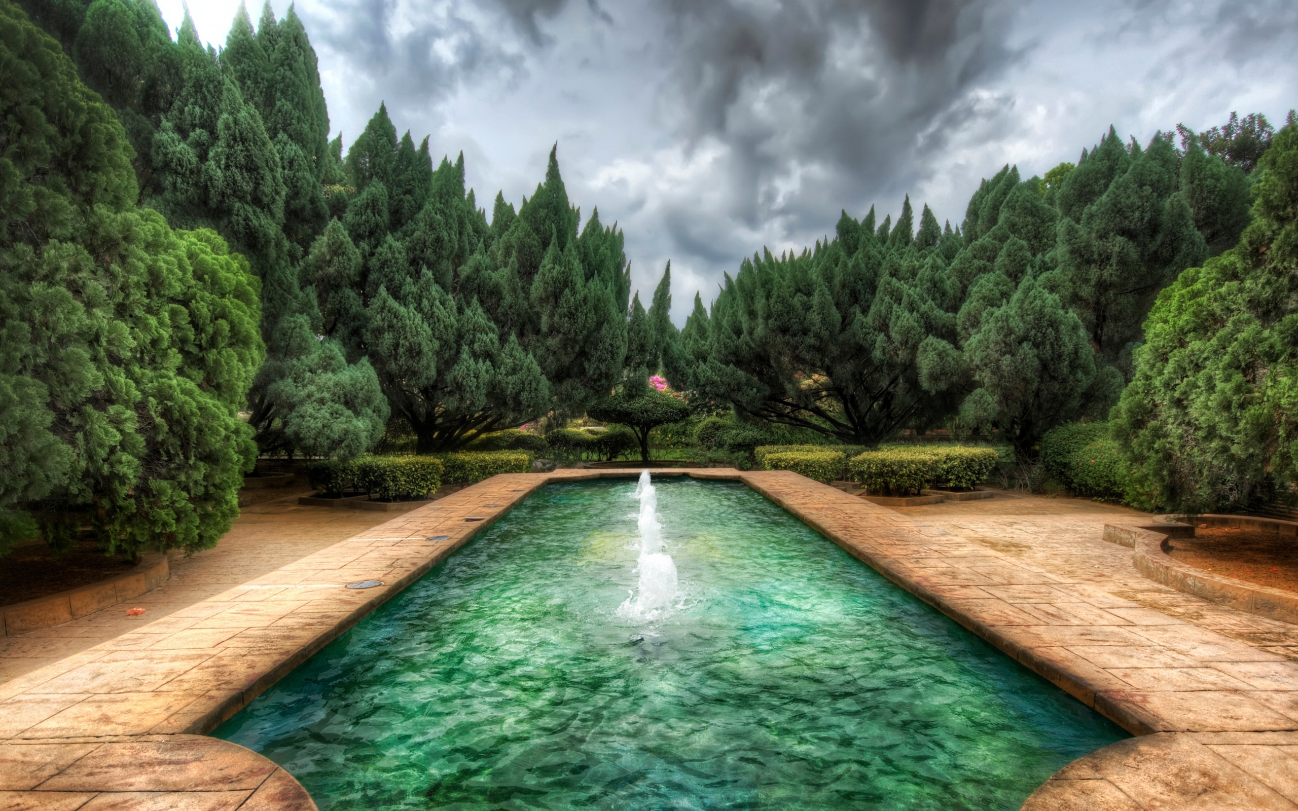 Фонтан в заповеднике обои