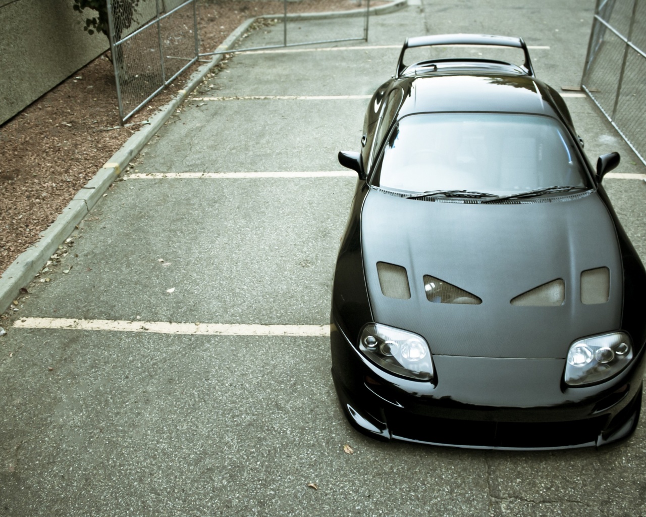 Мощный автомобиль обои