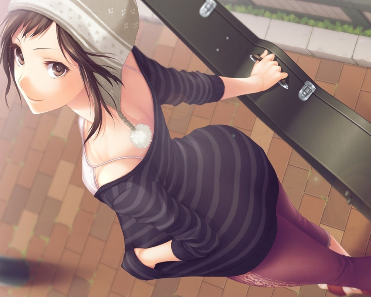 Девушка с гитарным чехлом обои