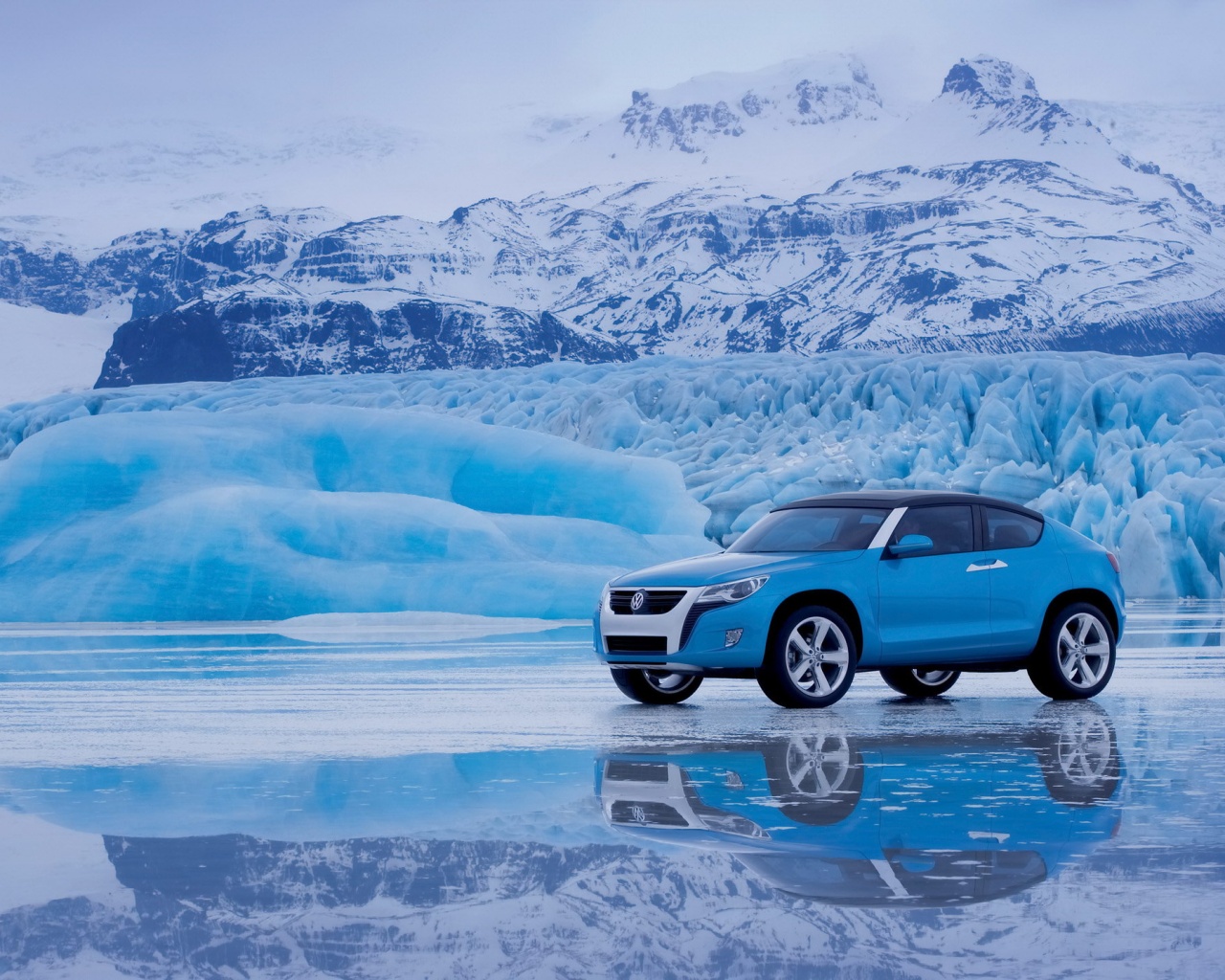 Внедорожник Фольксваген на льду обои