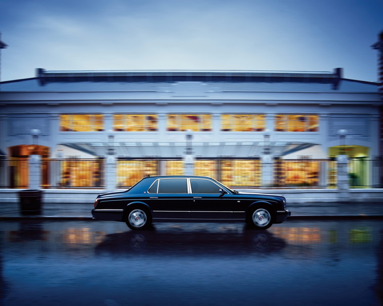 Бентли в городе обои