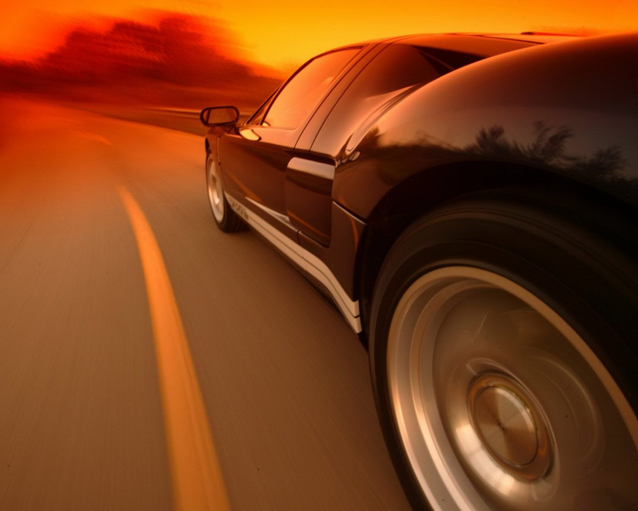 Авто на повороте обои