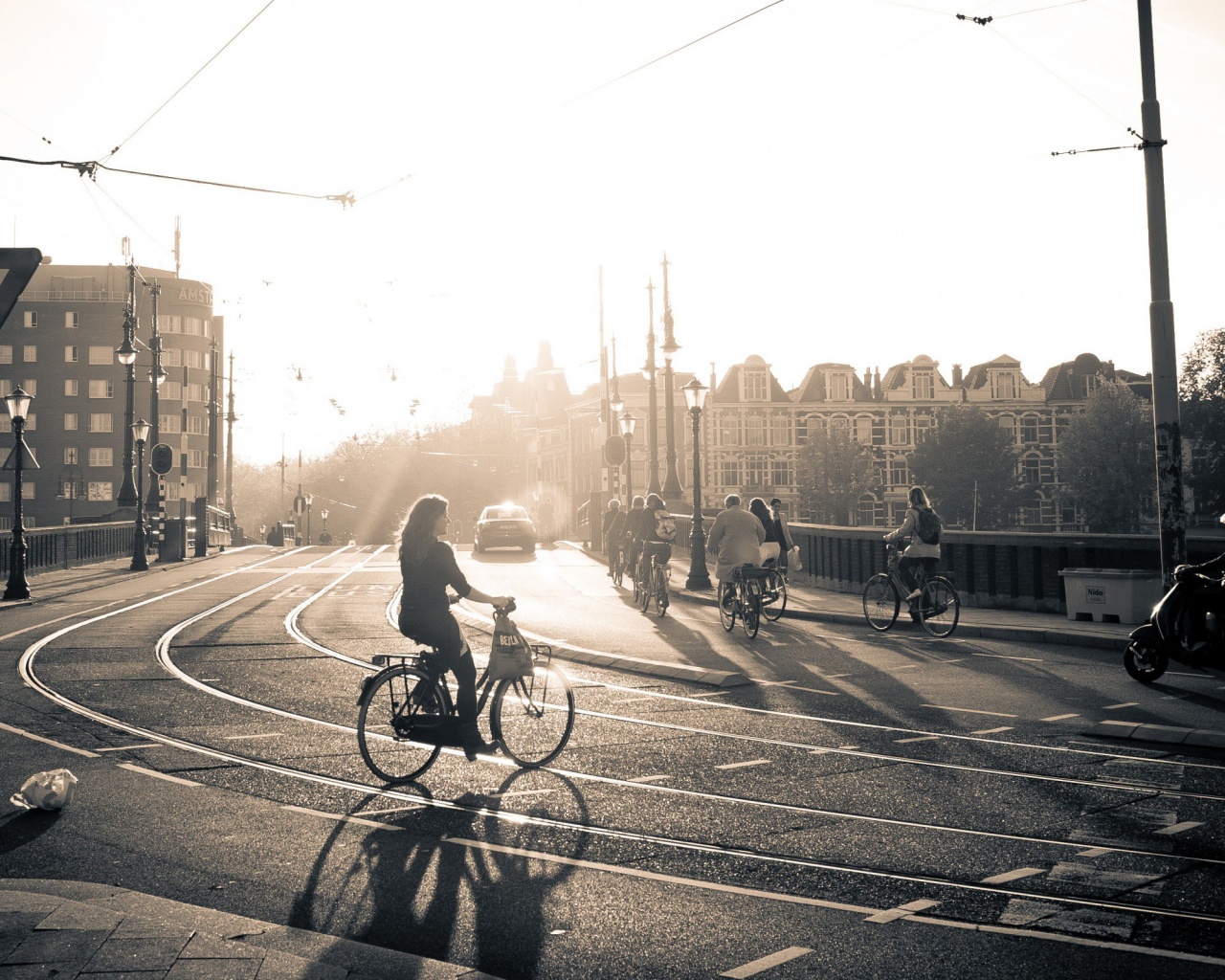 Утро в европейском городе обои