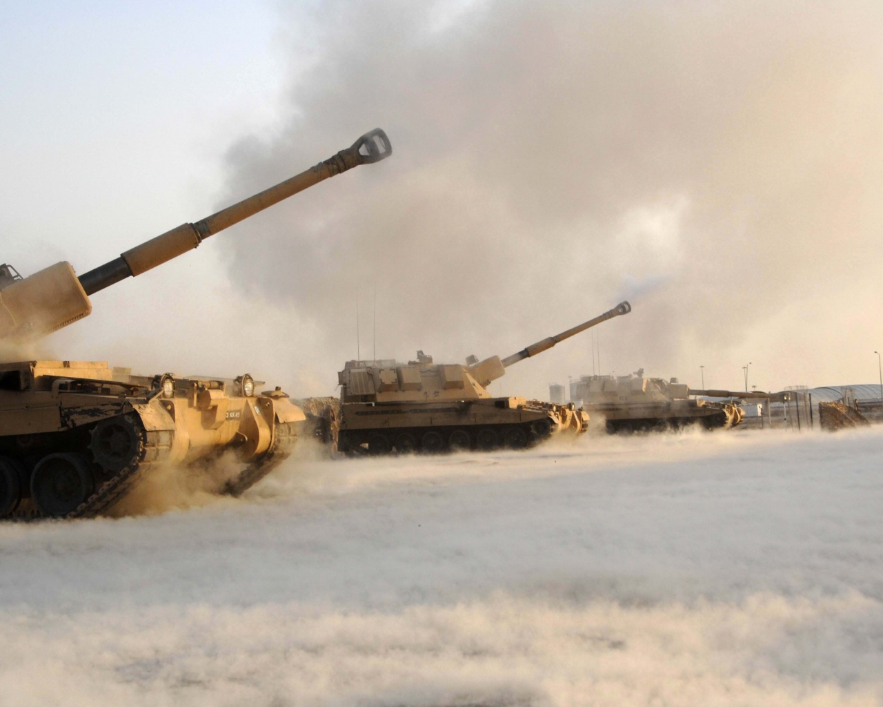 Британская самоходная артиллериская установка обои