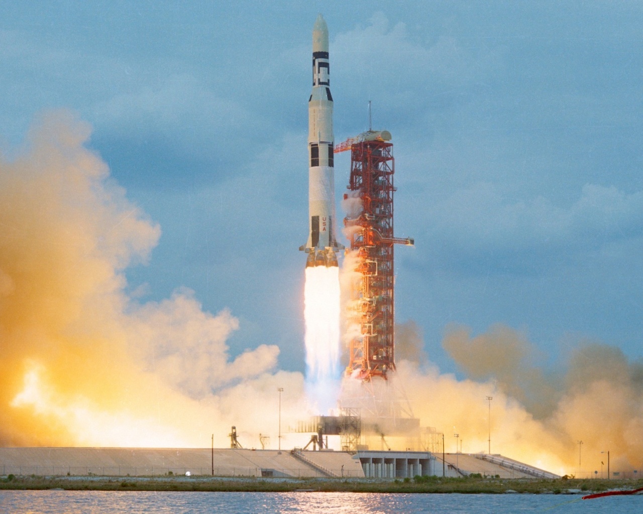 Старт ракеты обои