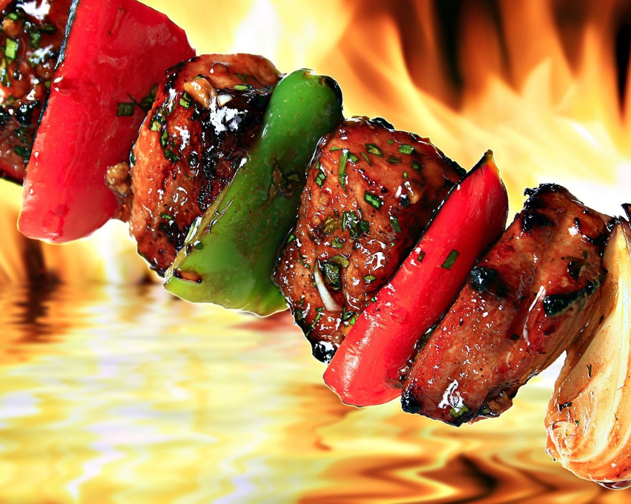 Сочный шашлычок обои