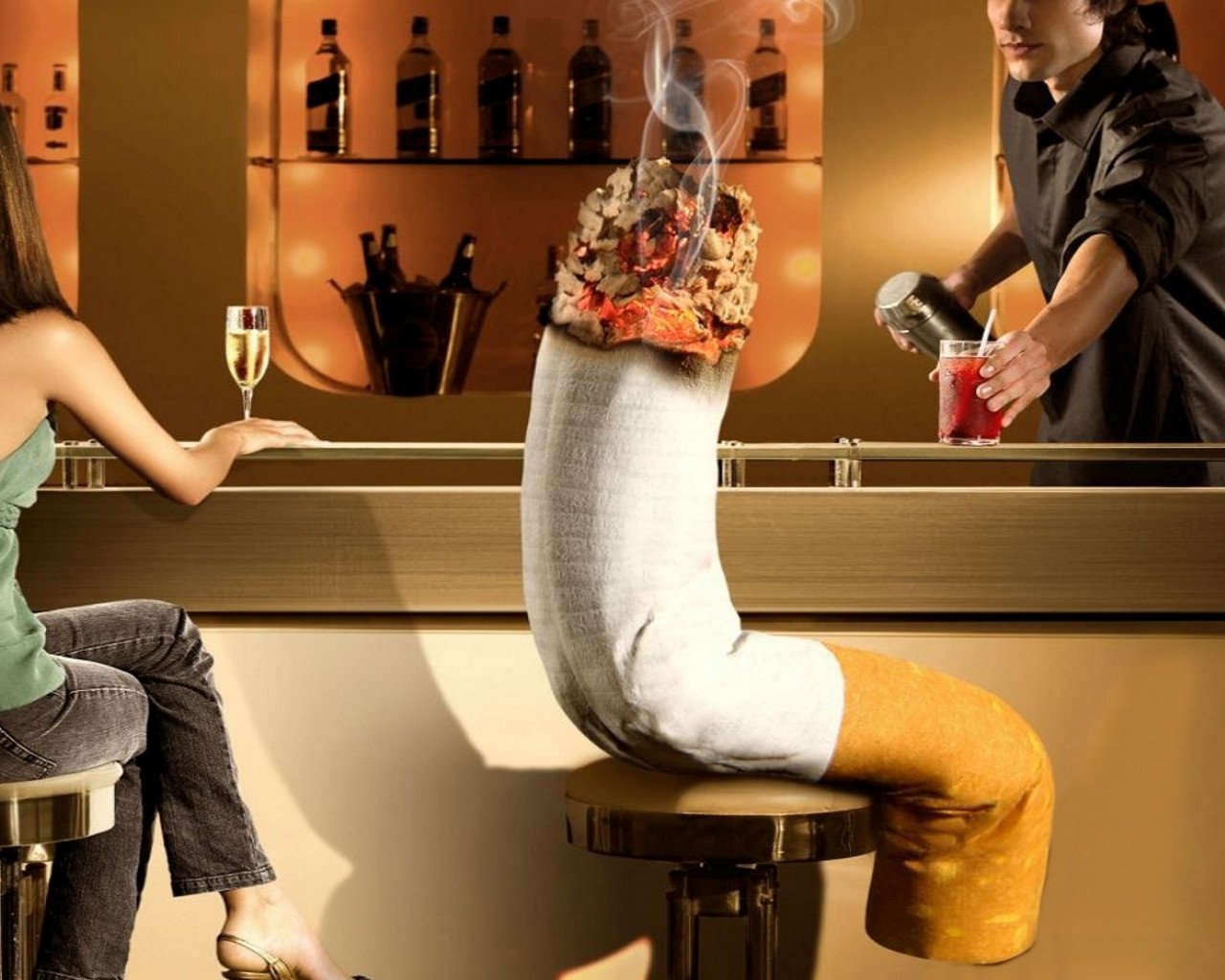 Сигарета в баре обои