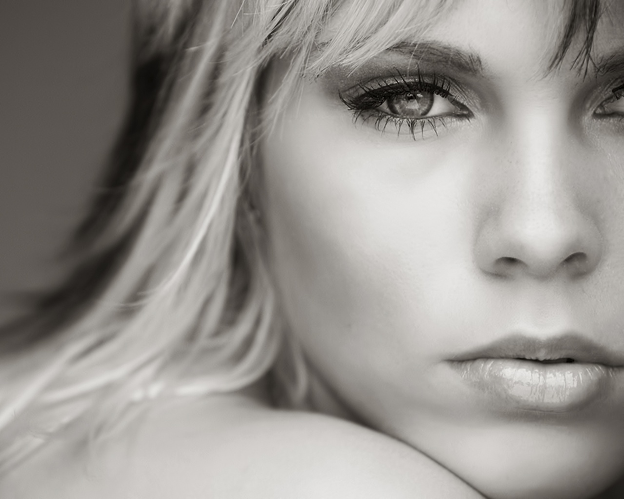 Черно-белое обои