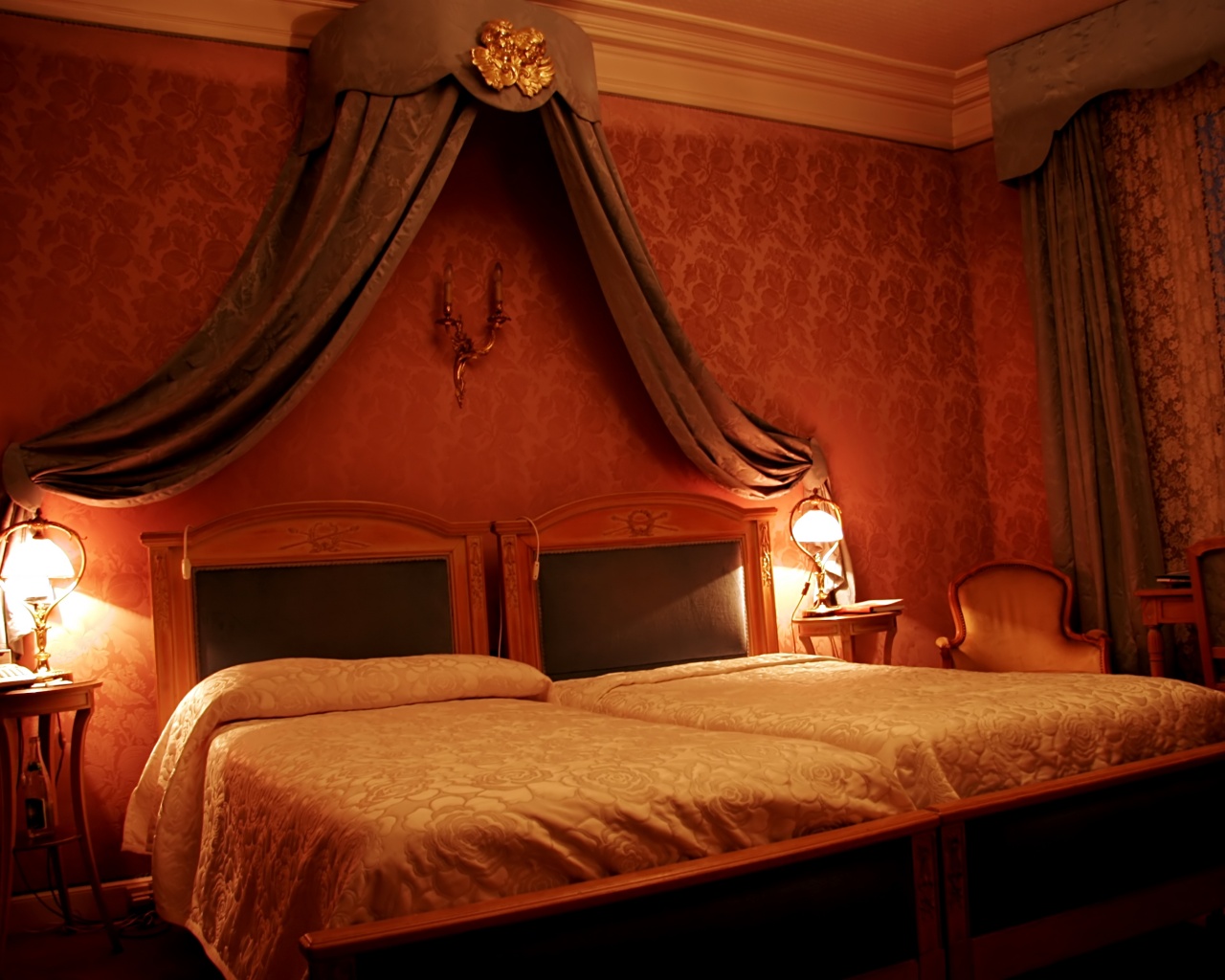 Спальня обои