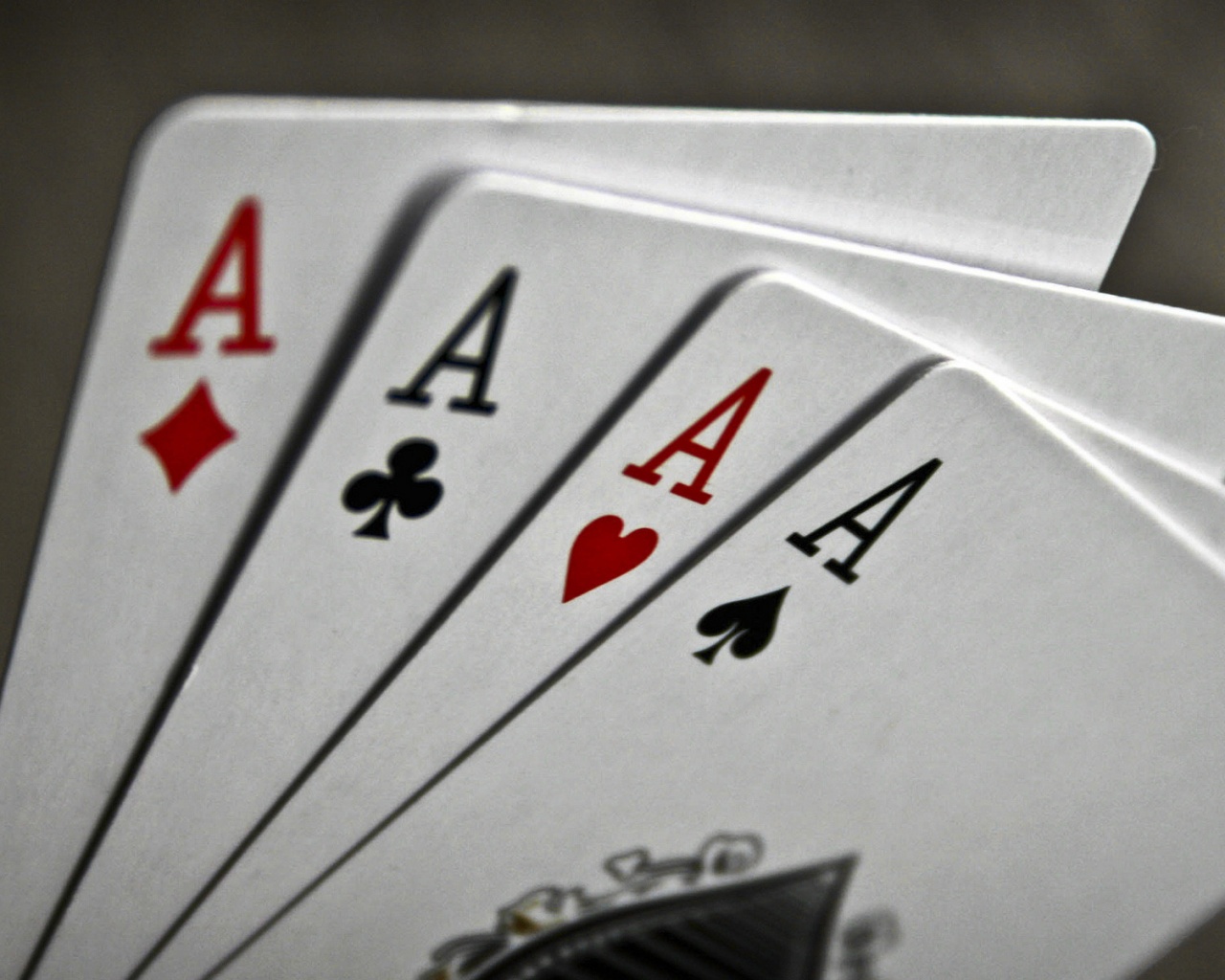 Четыре туза обои