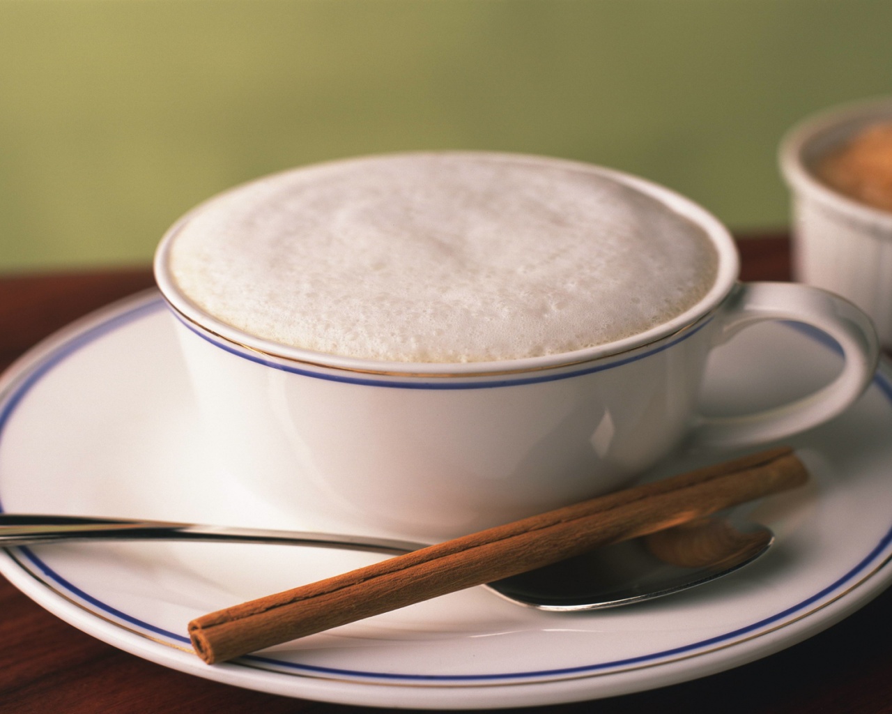 Чашечка кофе с корицей обои