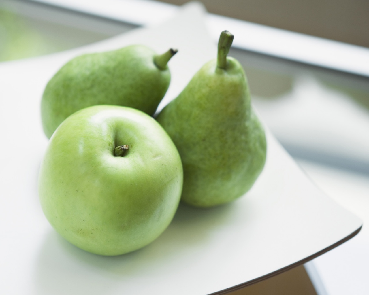 Яблоко и груши обои