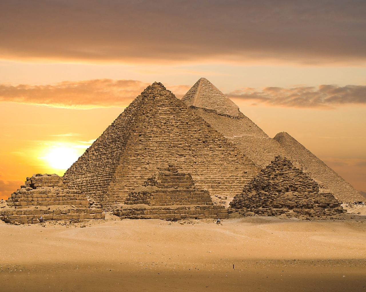 Великие пирамиды в Гизе обои