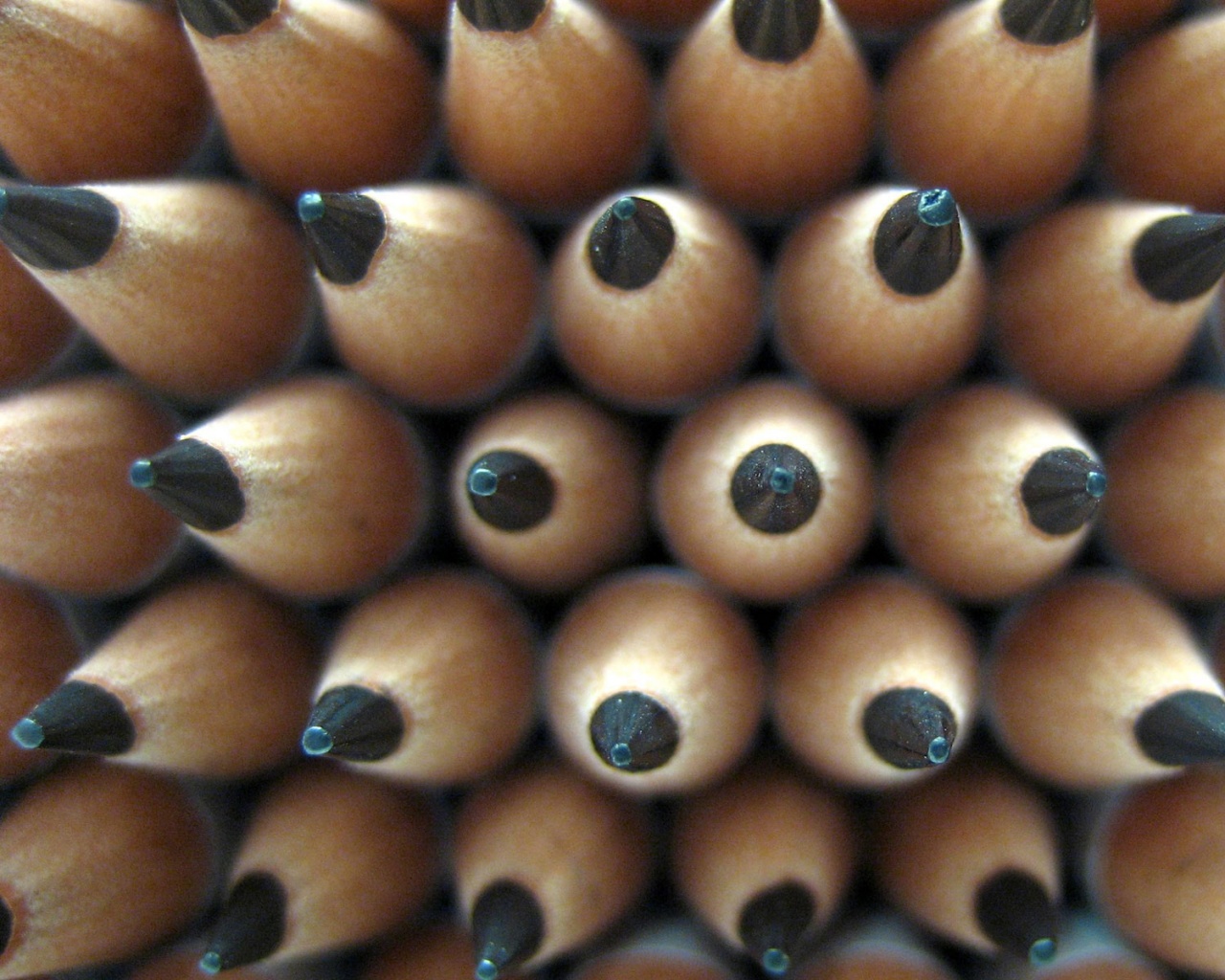 Чёрные карандаши обои