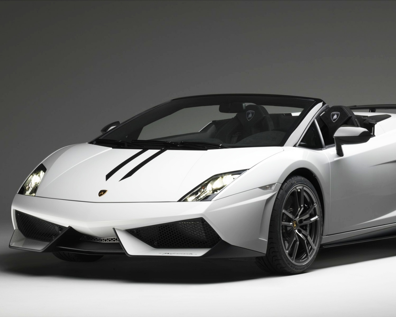 Белый Ламборджини Галлардо обои