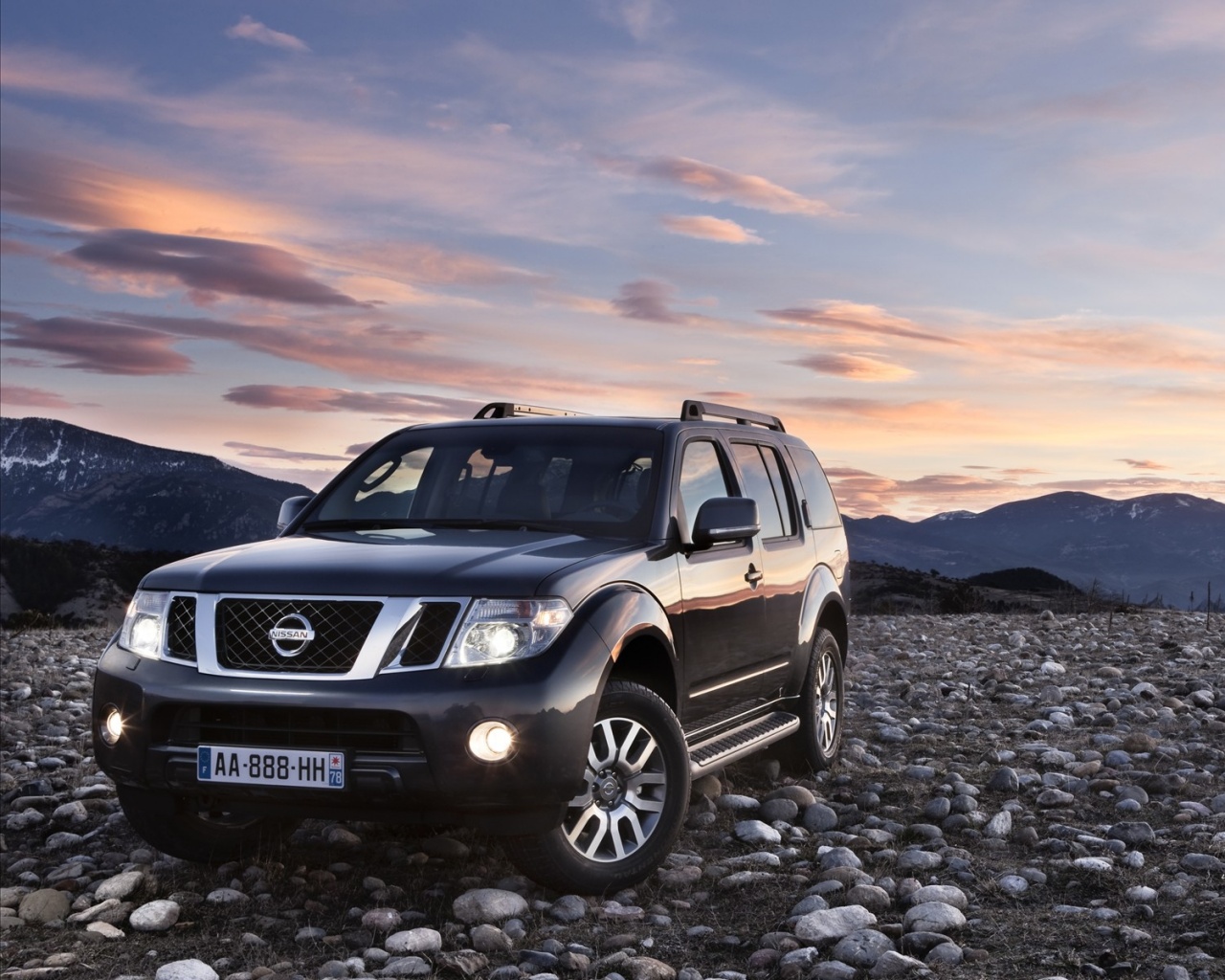 Nissan Pathfinder обои