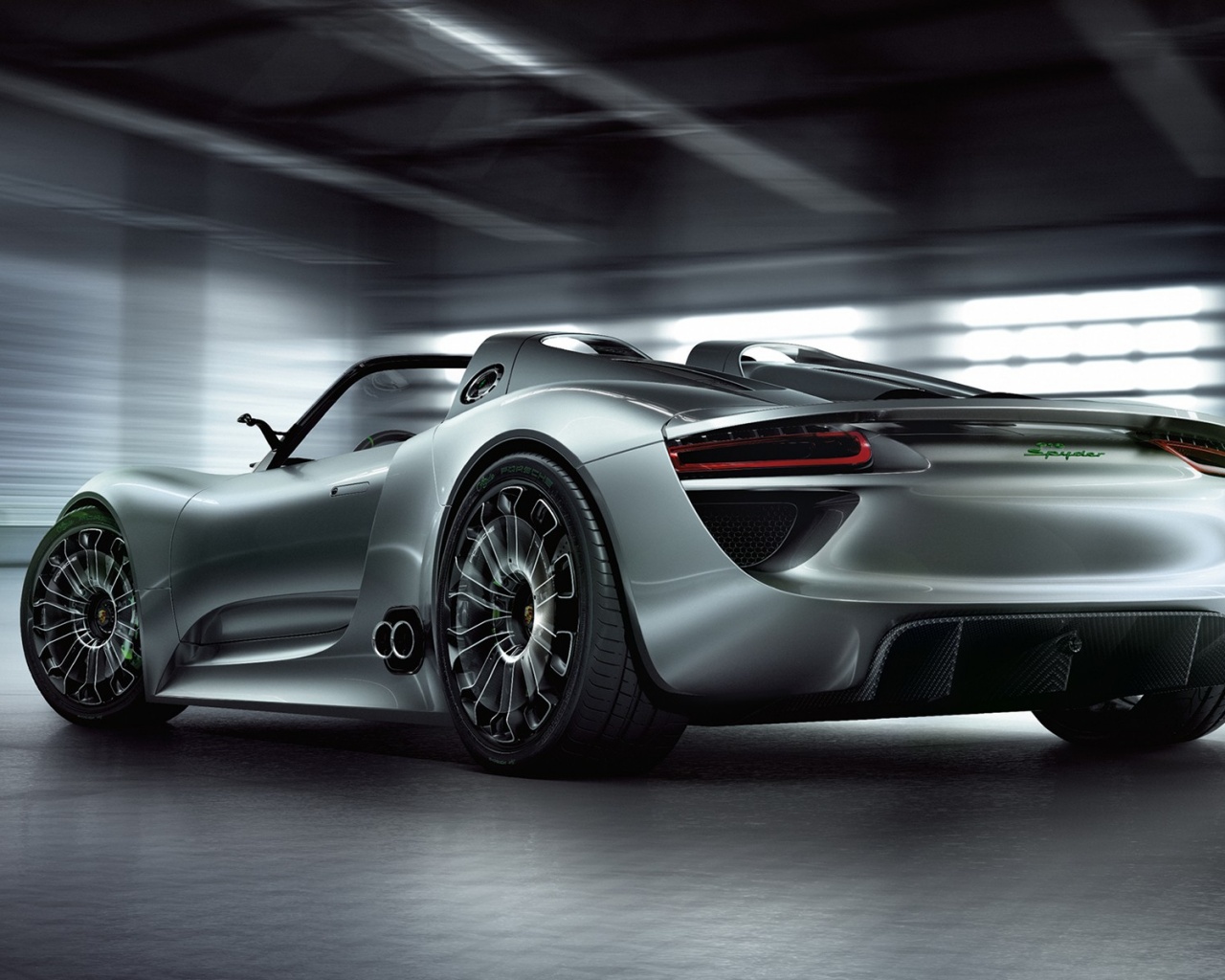 Porsche 918 Spider вид сзади обои