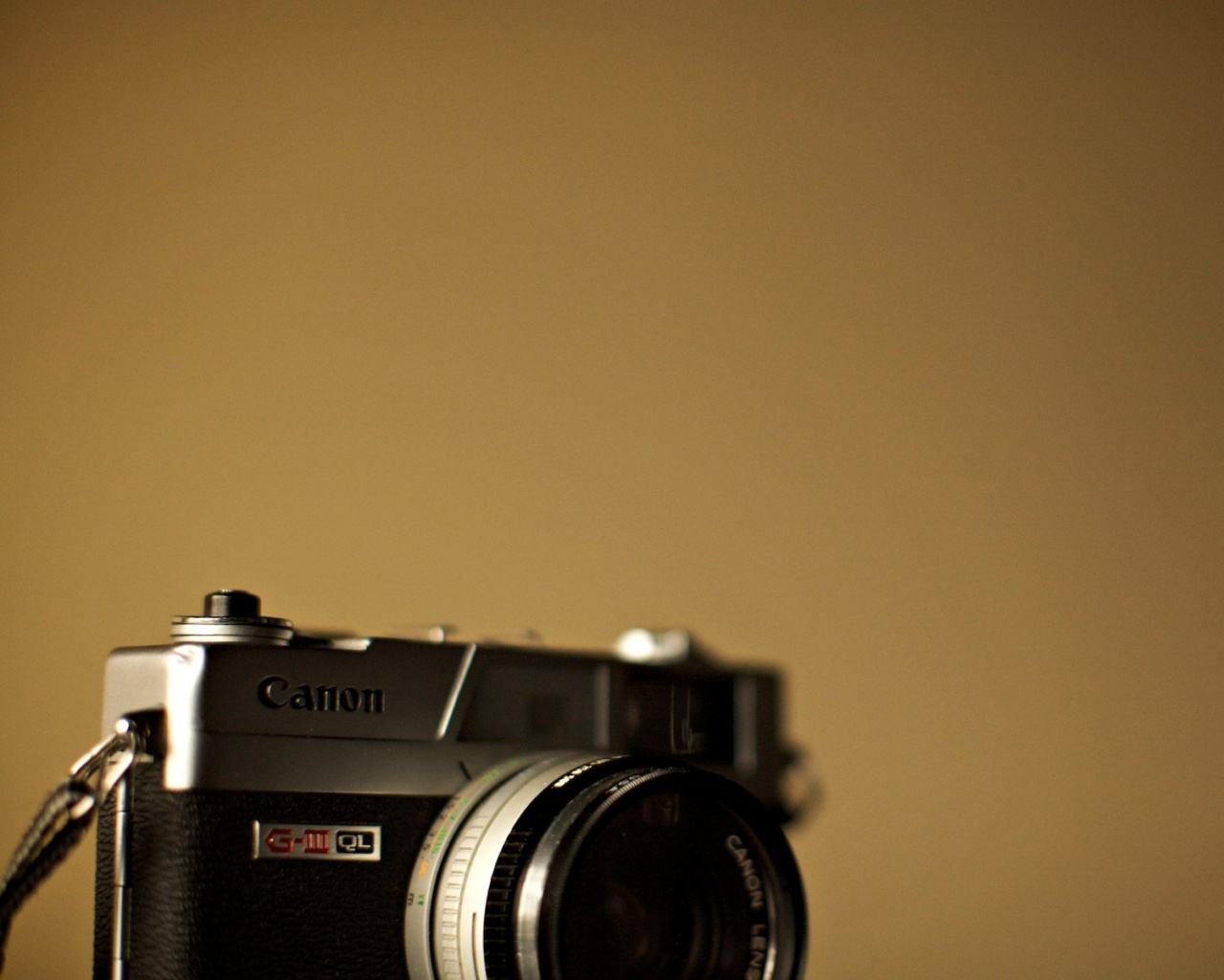 Фотоаппарат Canon обои