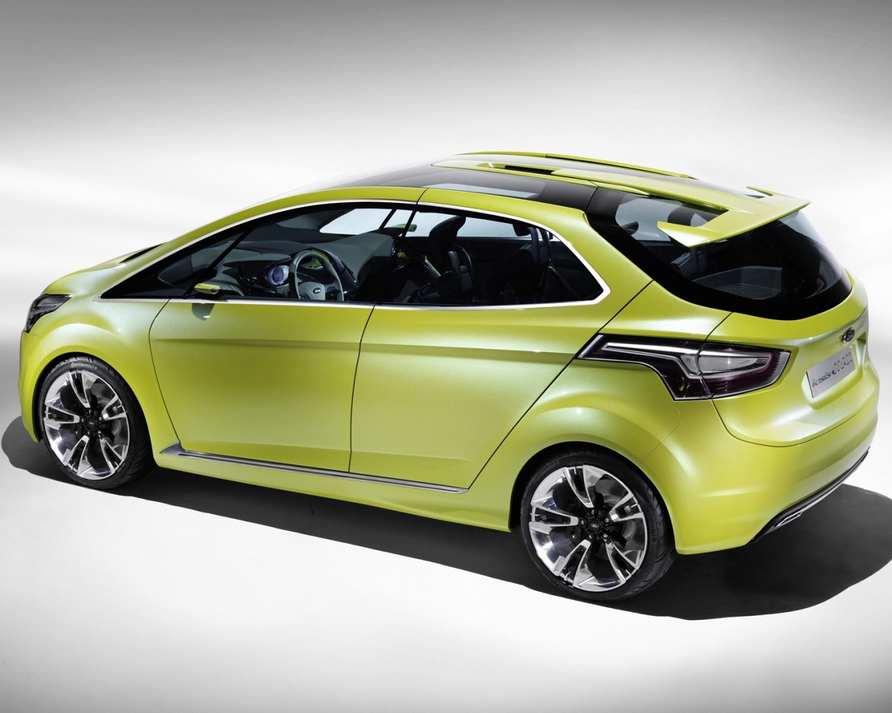 Субару хэтчбек обои