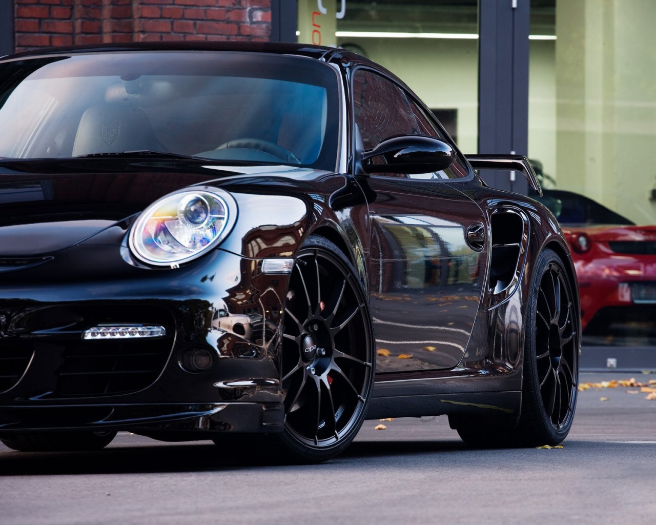 Порш на улице обои