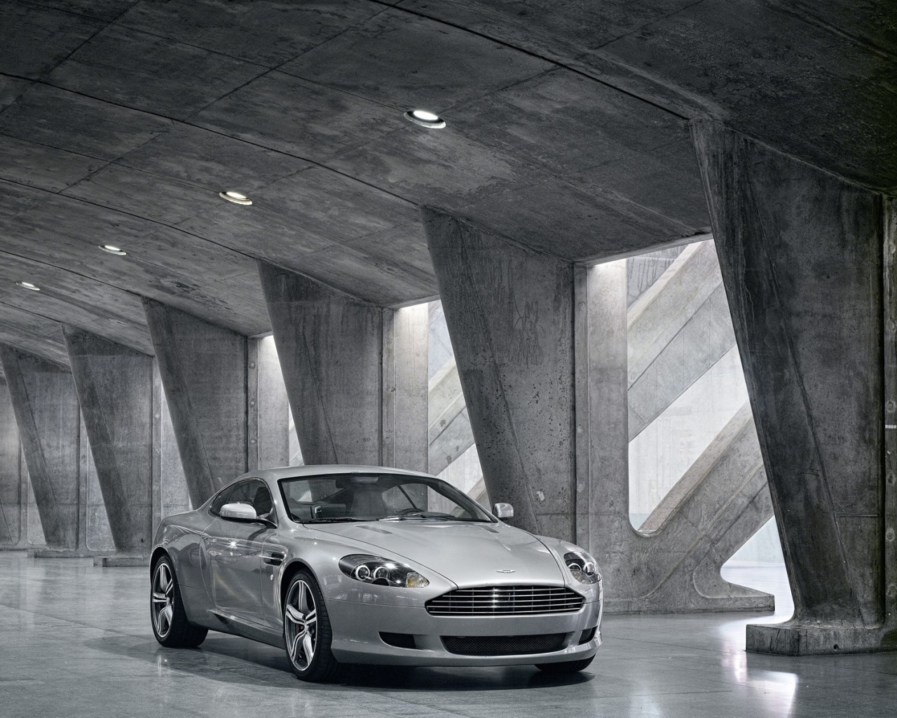 Aston Martin обои