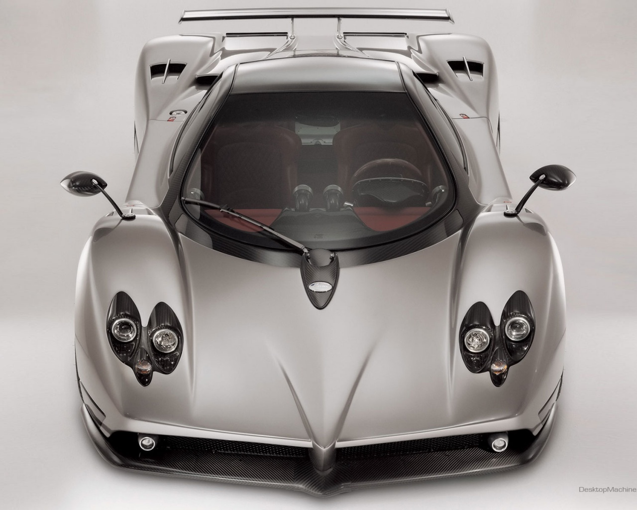 Pagani Zonda спереди обои