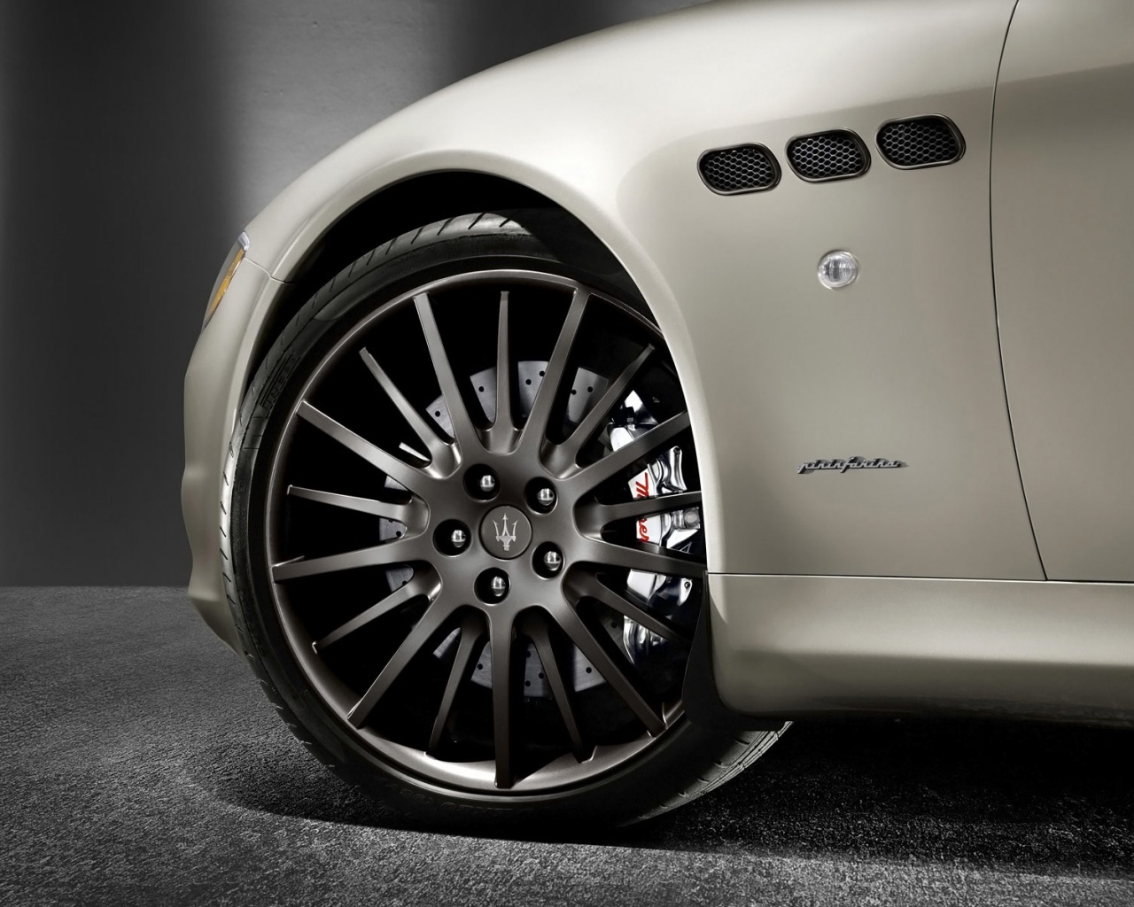 Рендер Maserati Quattropotre обои