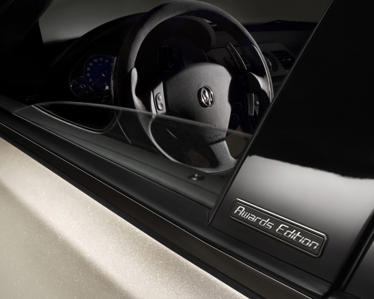 Борт maserati обои