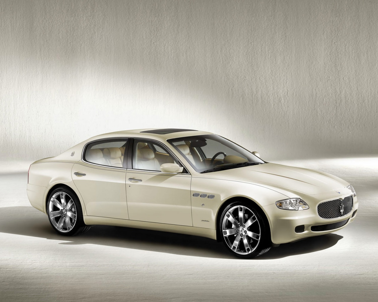 Maserati Quattroporte обои