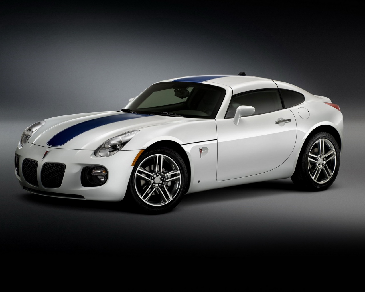 Белое авто обои